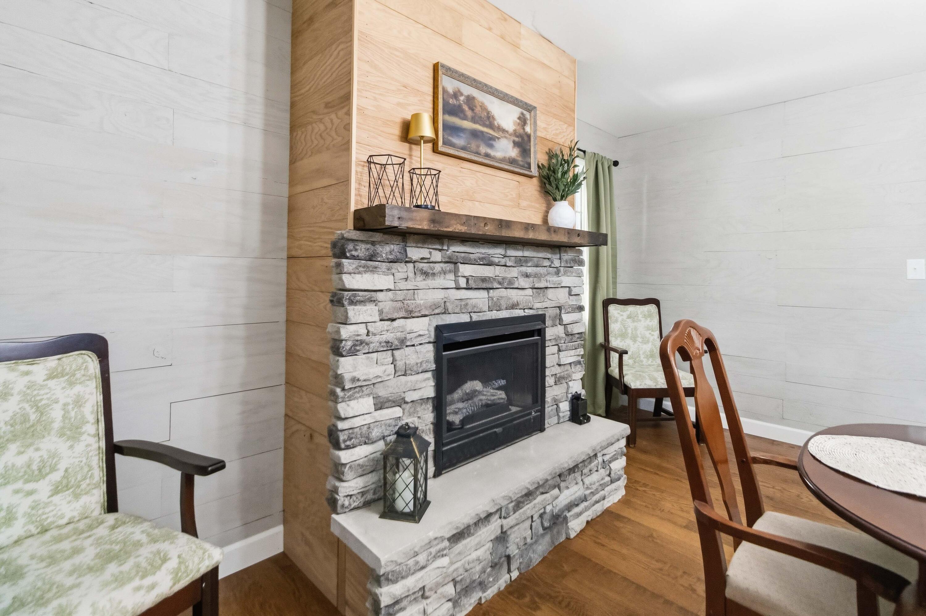 1464 Hawk Ridge Road Property Photo 36