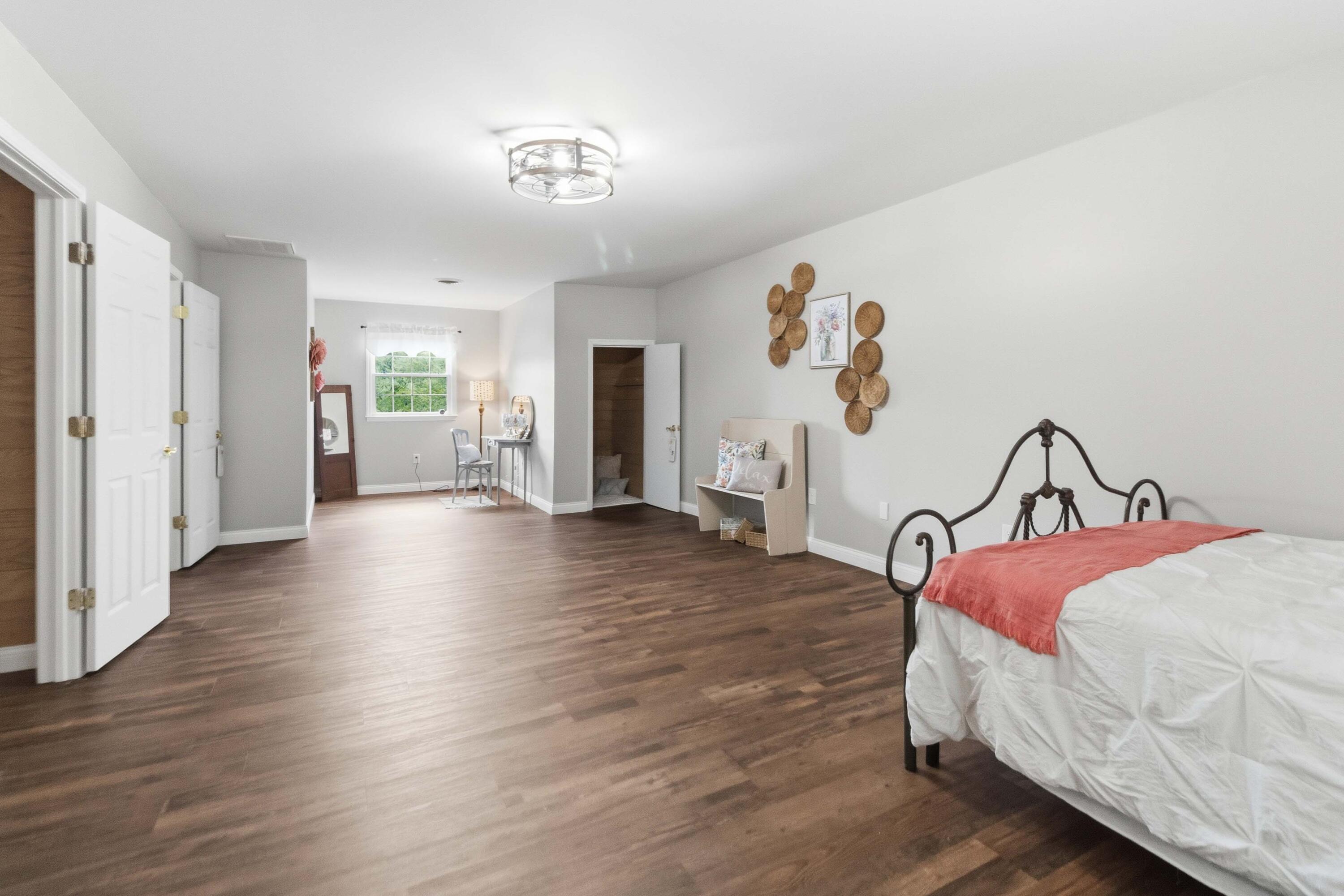 1464 Hawk Ridge Road Property Photo 49