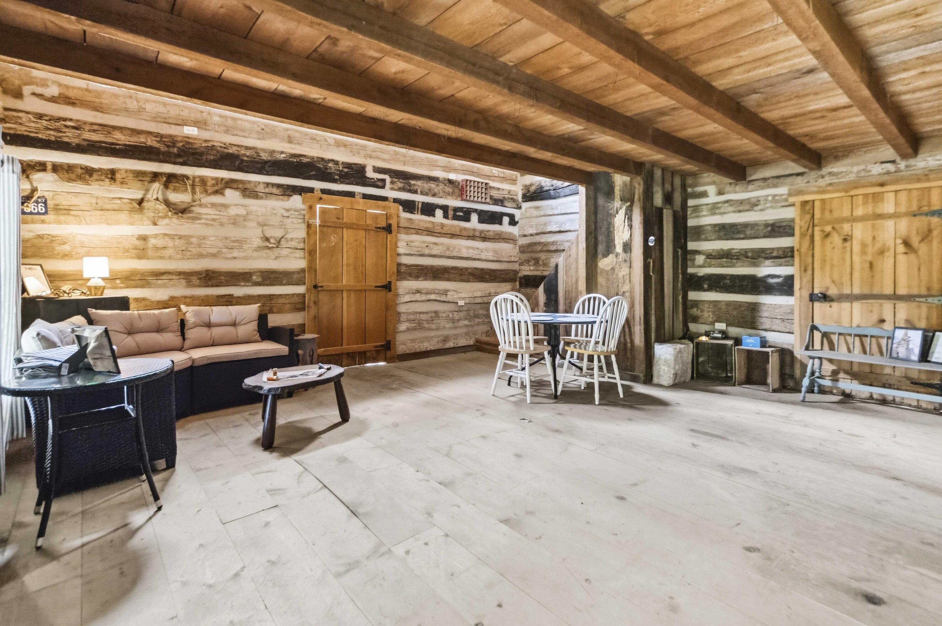 1464 Hawk Ridge Road Property Photo 67