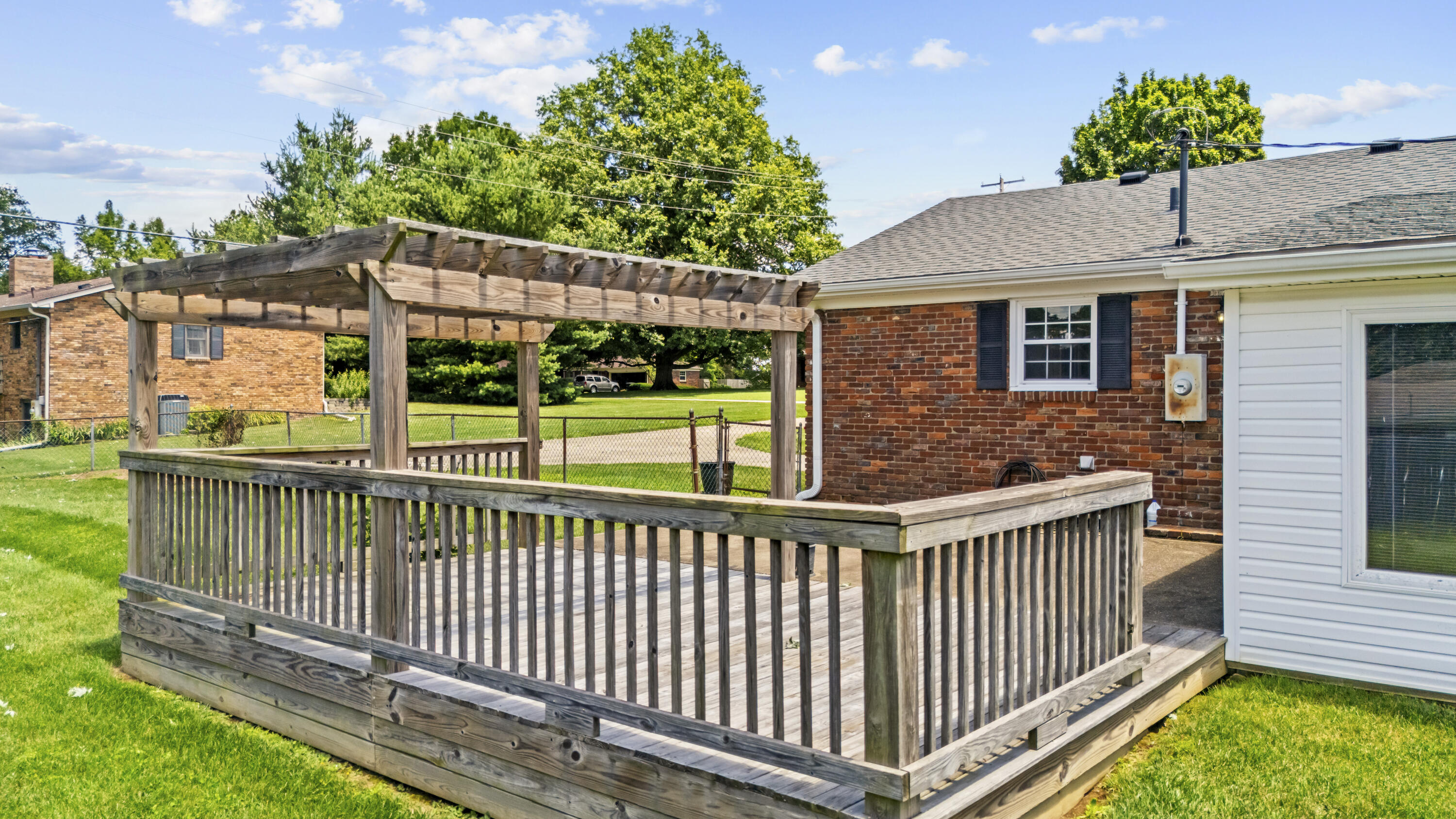 839 Springhill Lane Property Photo 7