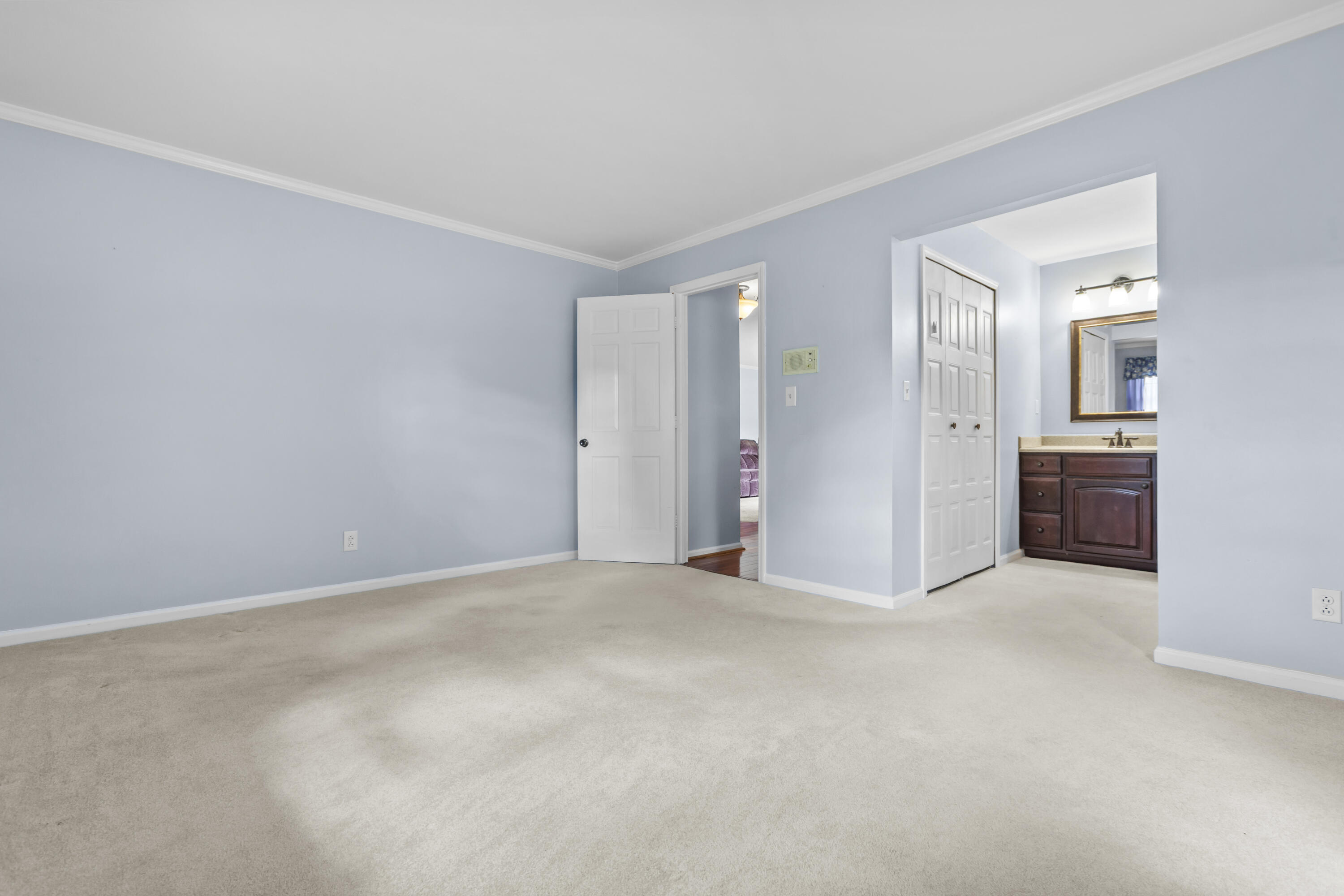 839 Springhill Lane Property Photo 12