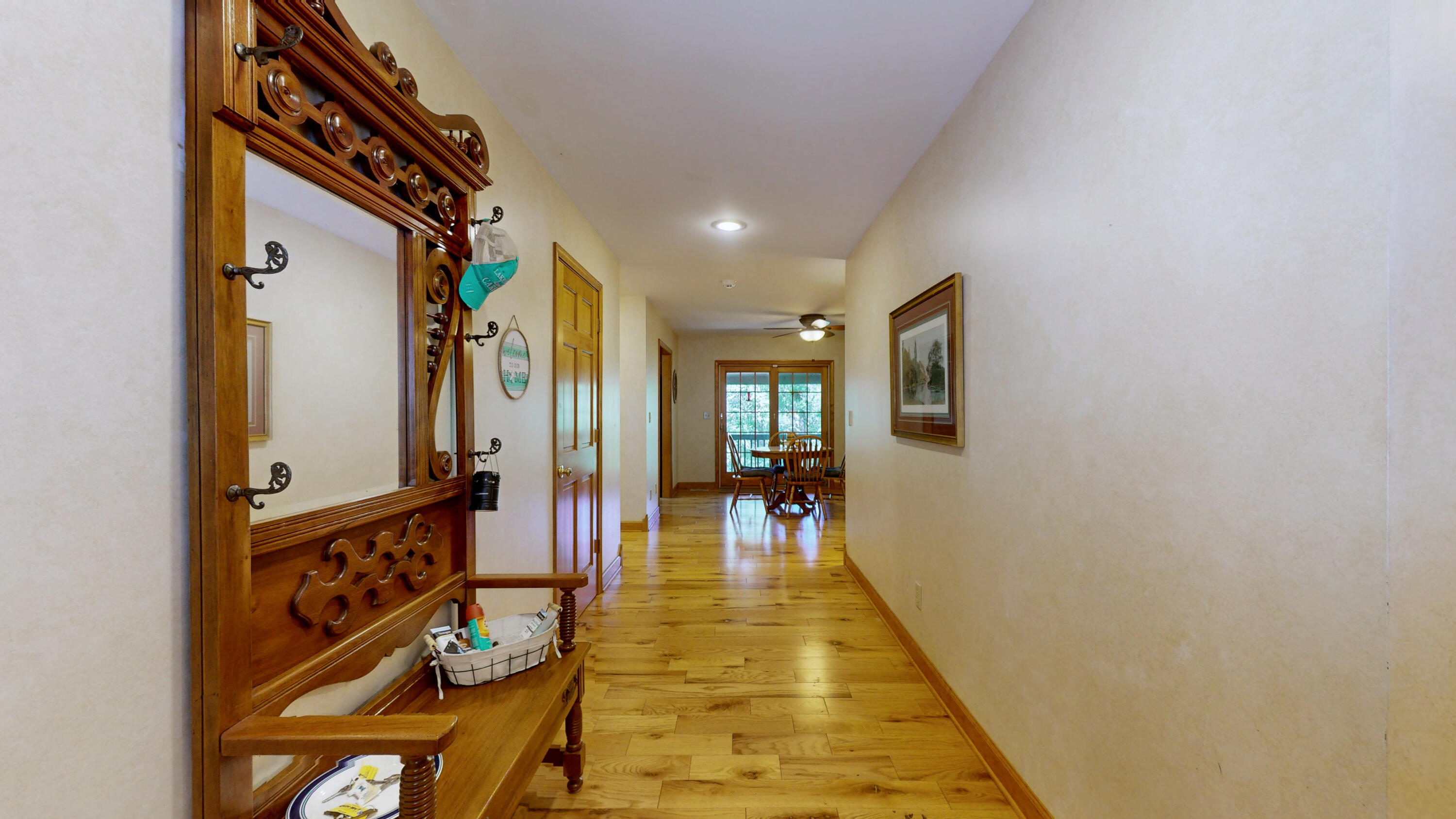 76 Sioux Court Property Photo 6