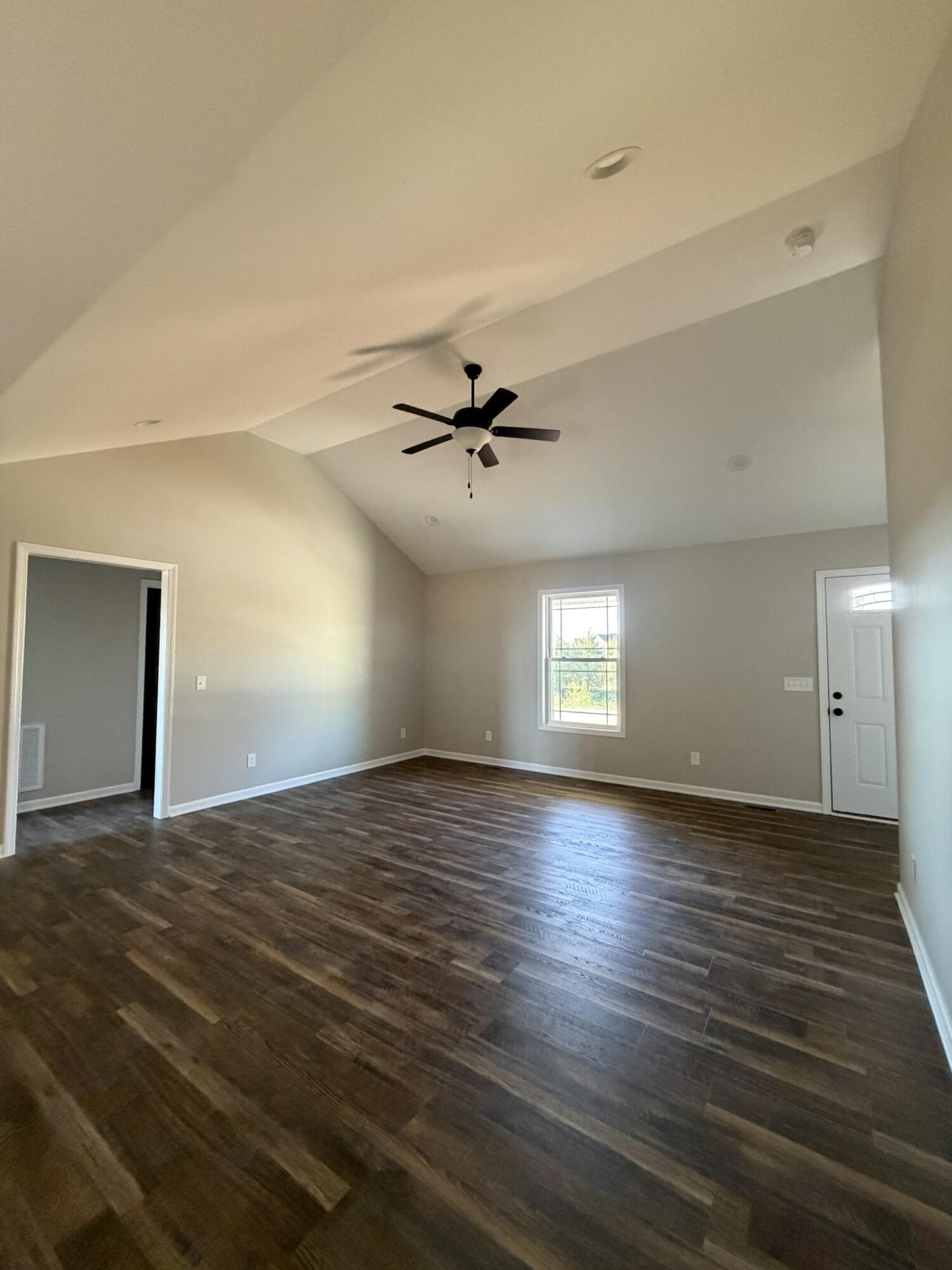 710 N Shelby Avenue Property Photo 17