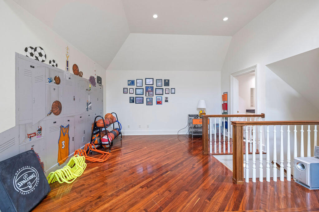 808 Oak Park Boulevard Property Photo 30