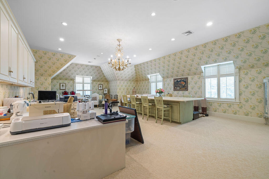 808 Oak Park Boulevard Property Photo 39
