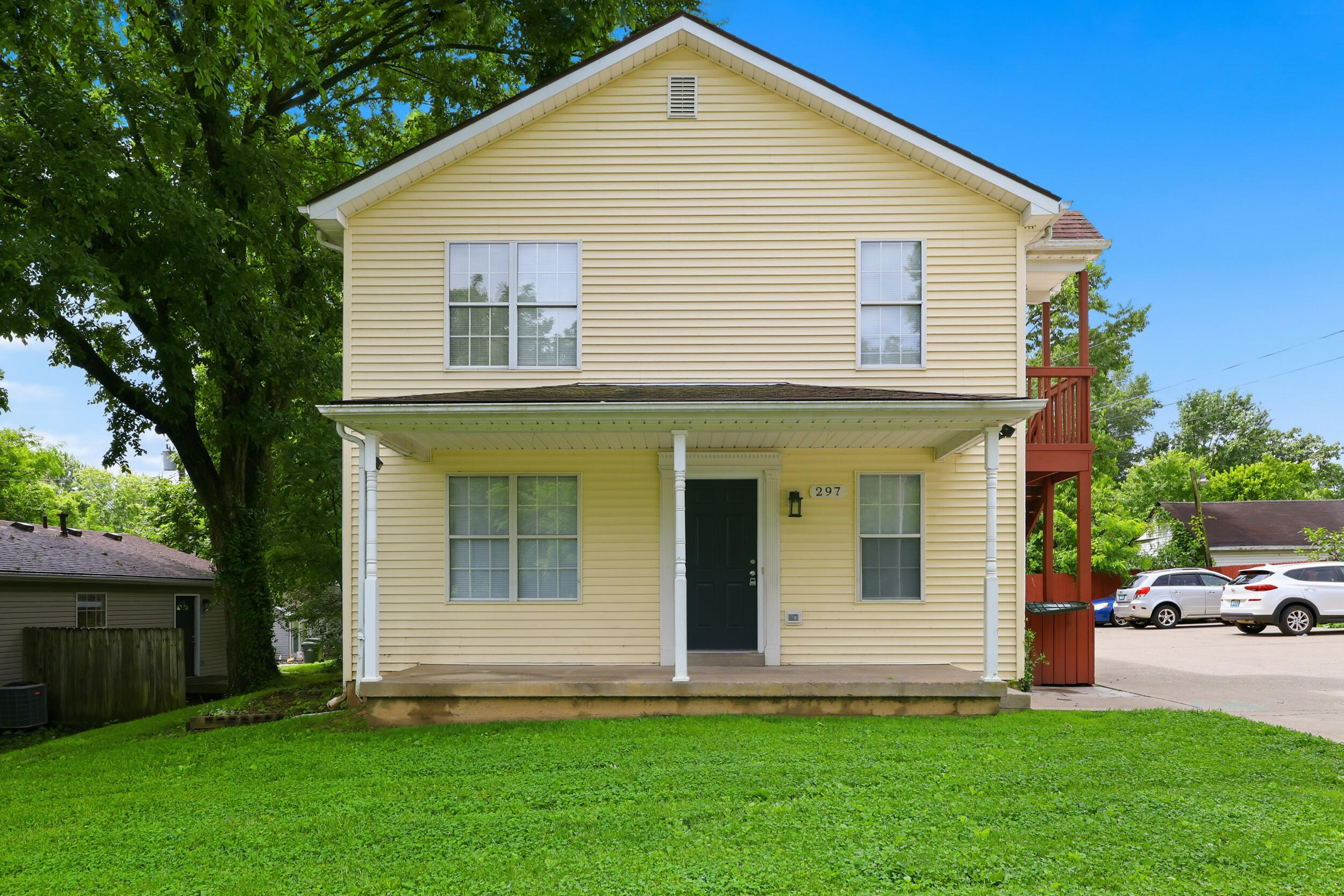 287 Young Street Property Photo 6