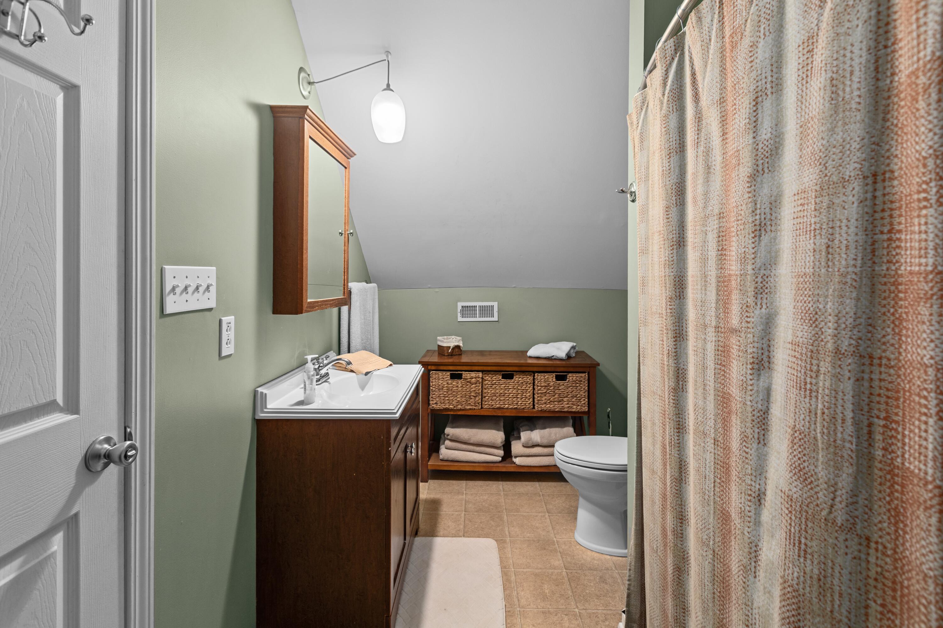 315 W 3rd Street Property Photo 73