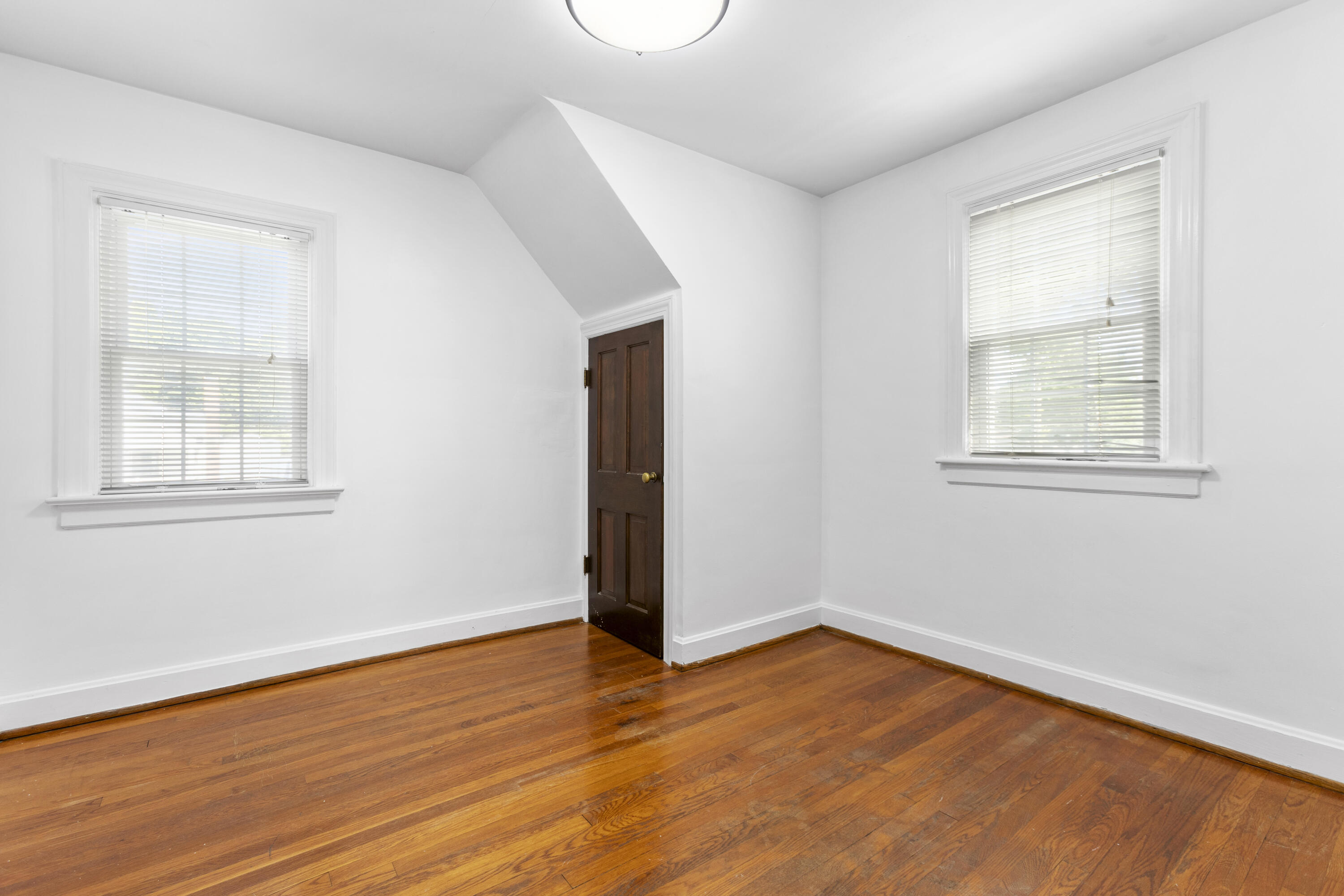527 E Bridge Street Property Photo 35