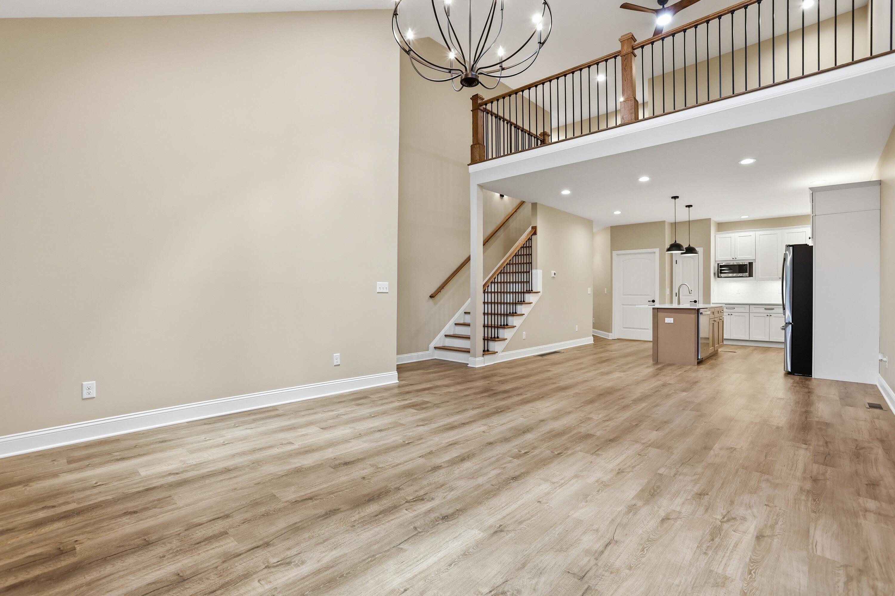 240 Sugartree Lane Property Photo 4