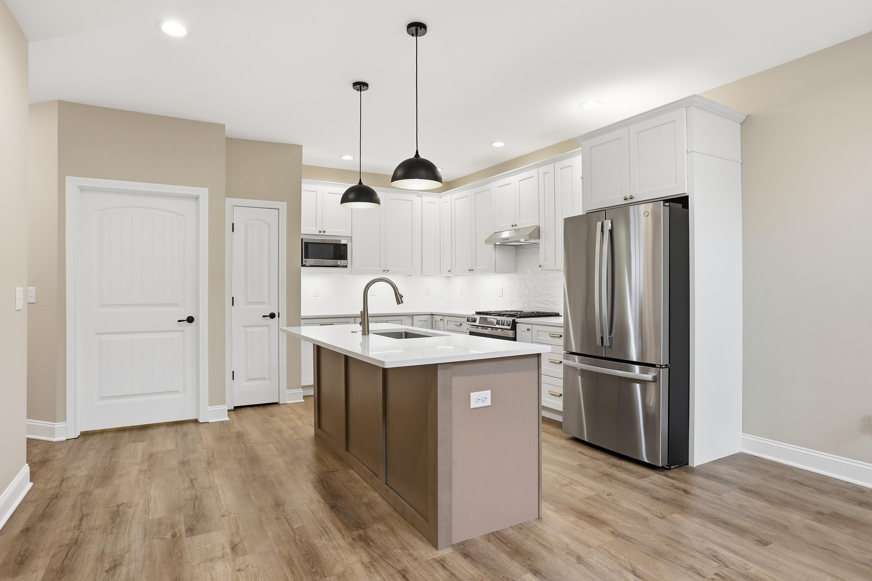 240 Sugartree Lane Property Photo 8