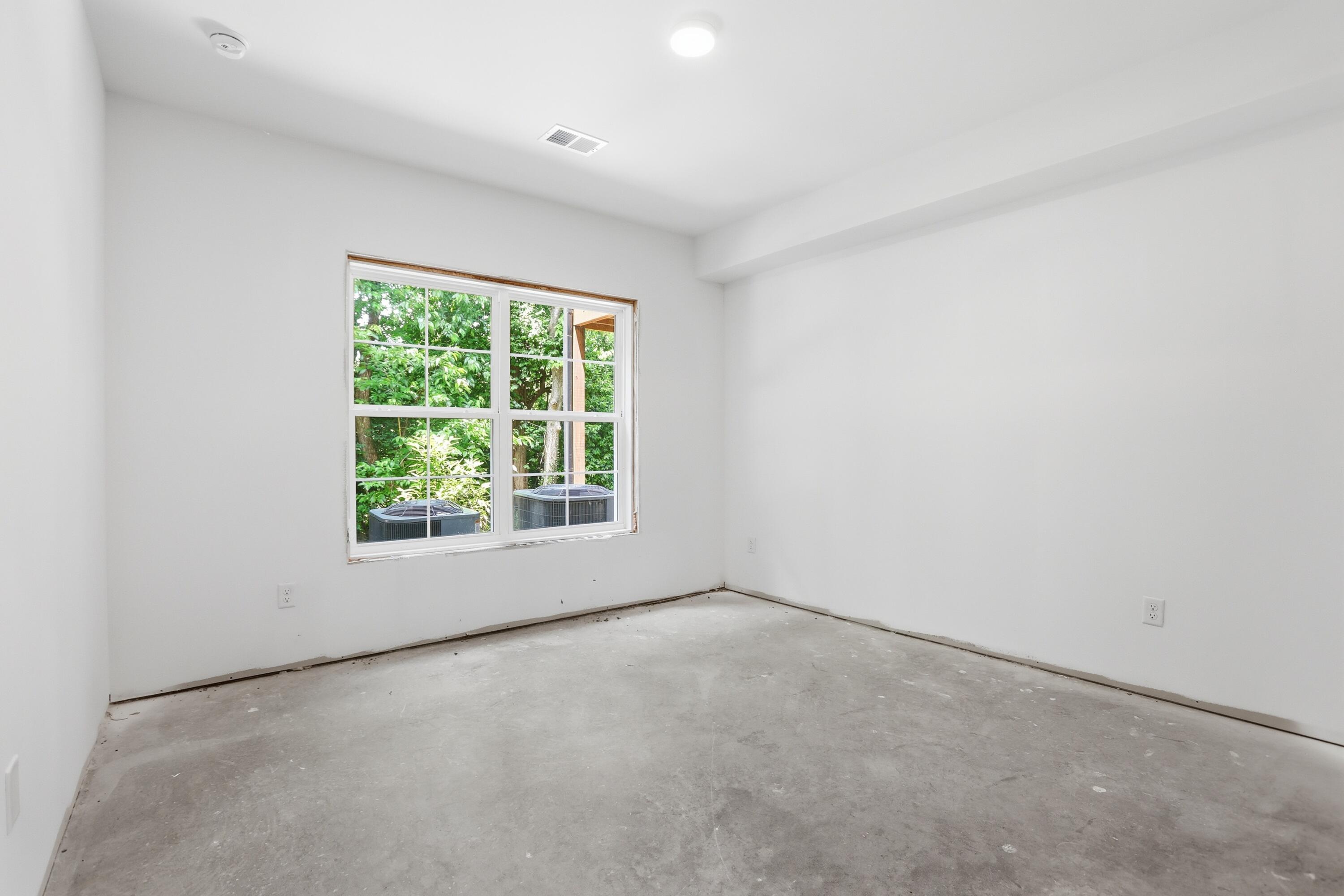 240 Sugartree Lane Property Photo 34