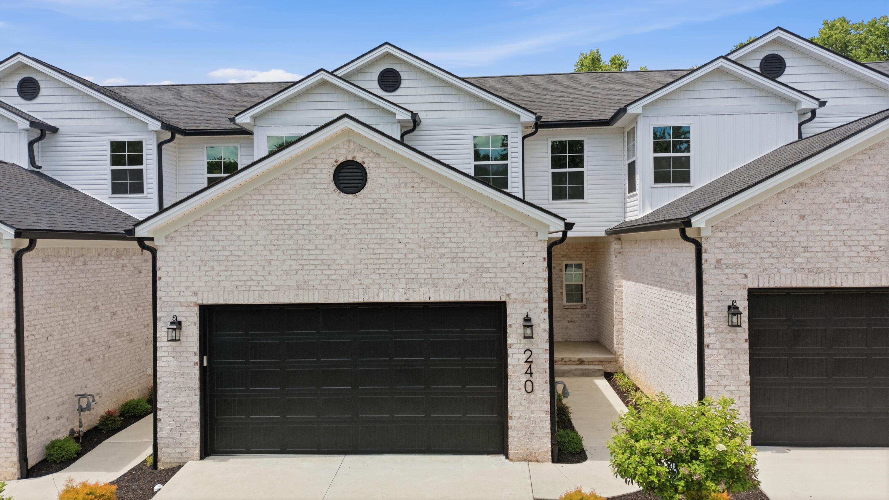 240 Sugartree Lane Property Photo 39