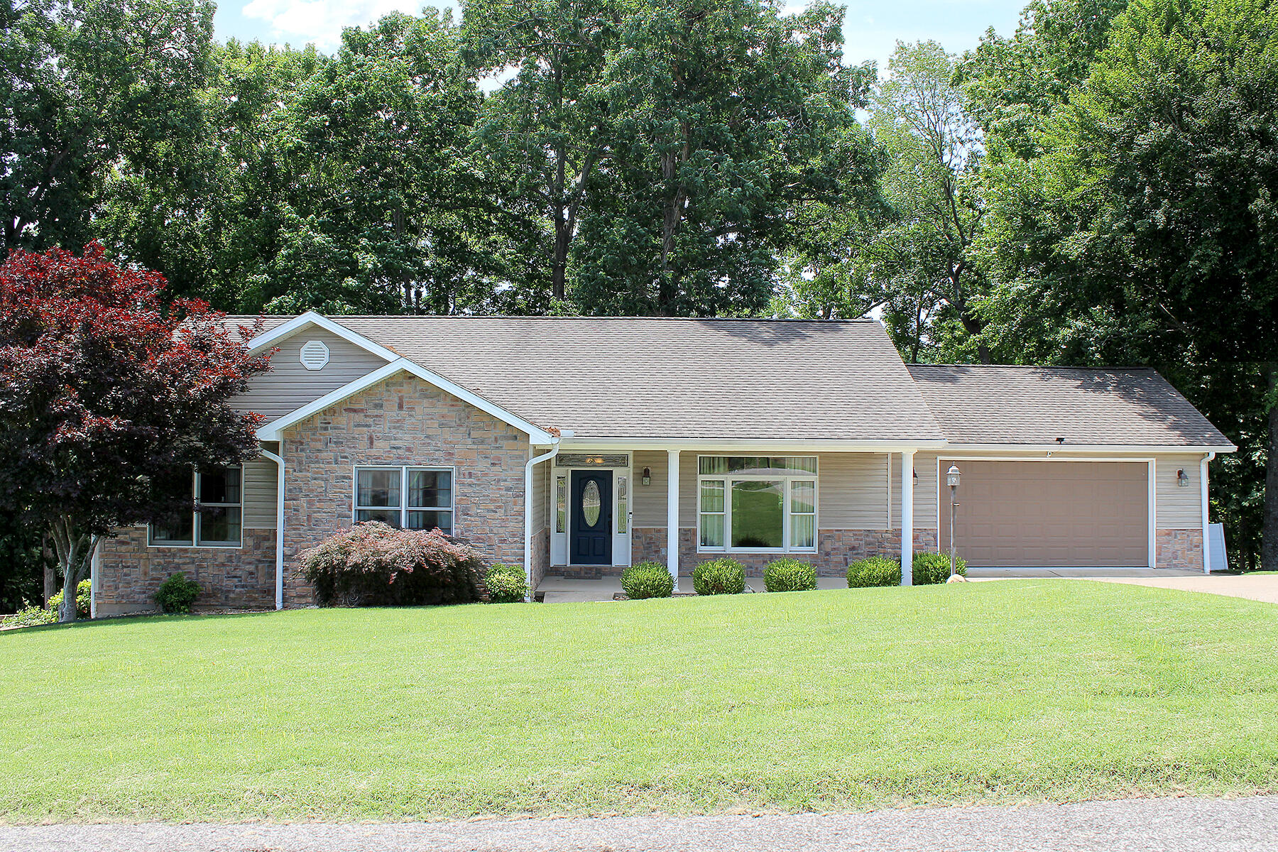 267 Sun Hill Circle Property Photo 2