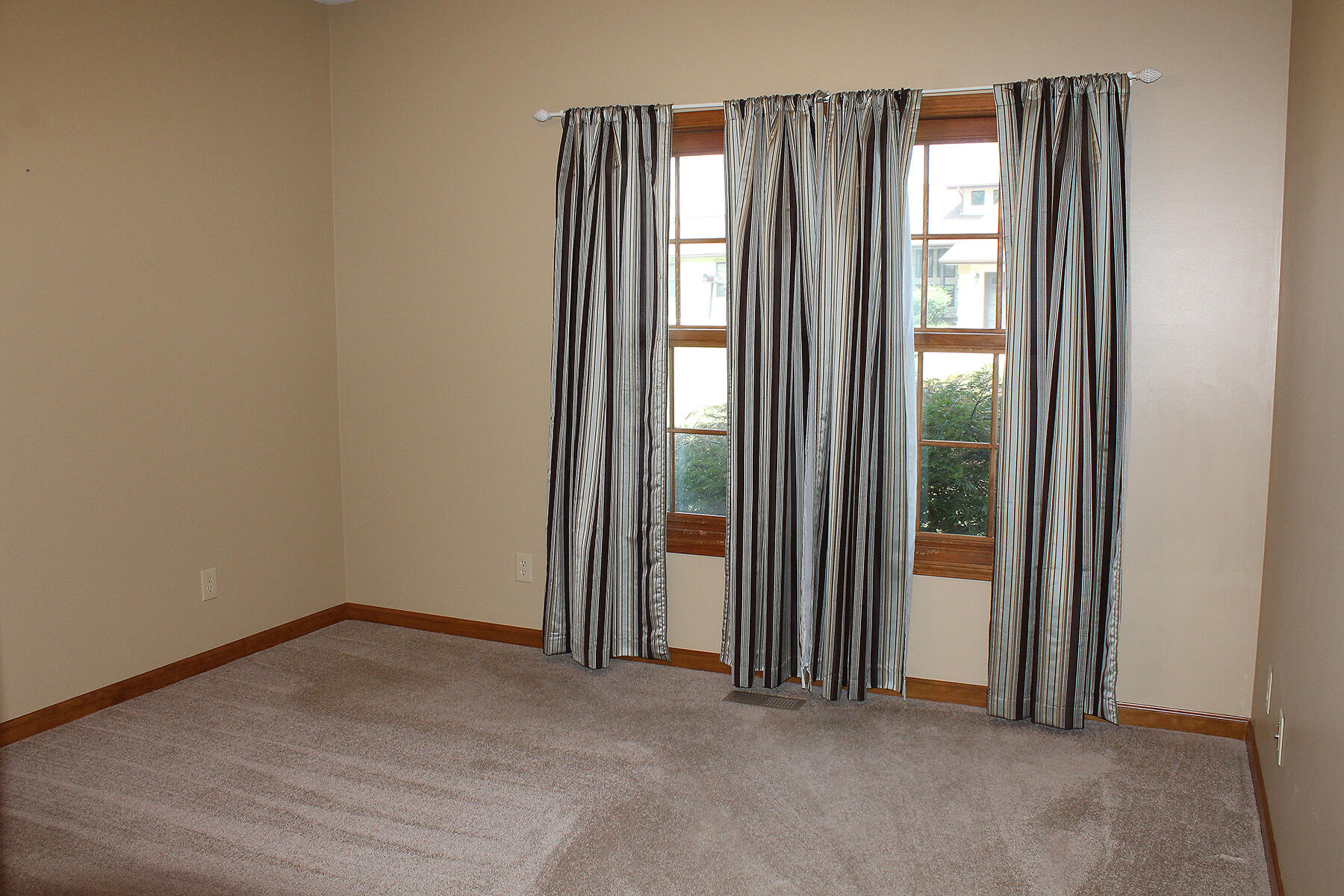 267 Sun Hill Circle Property Photo 17