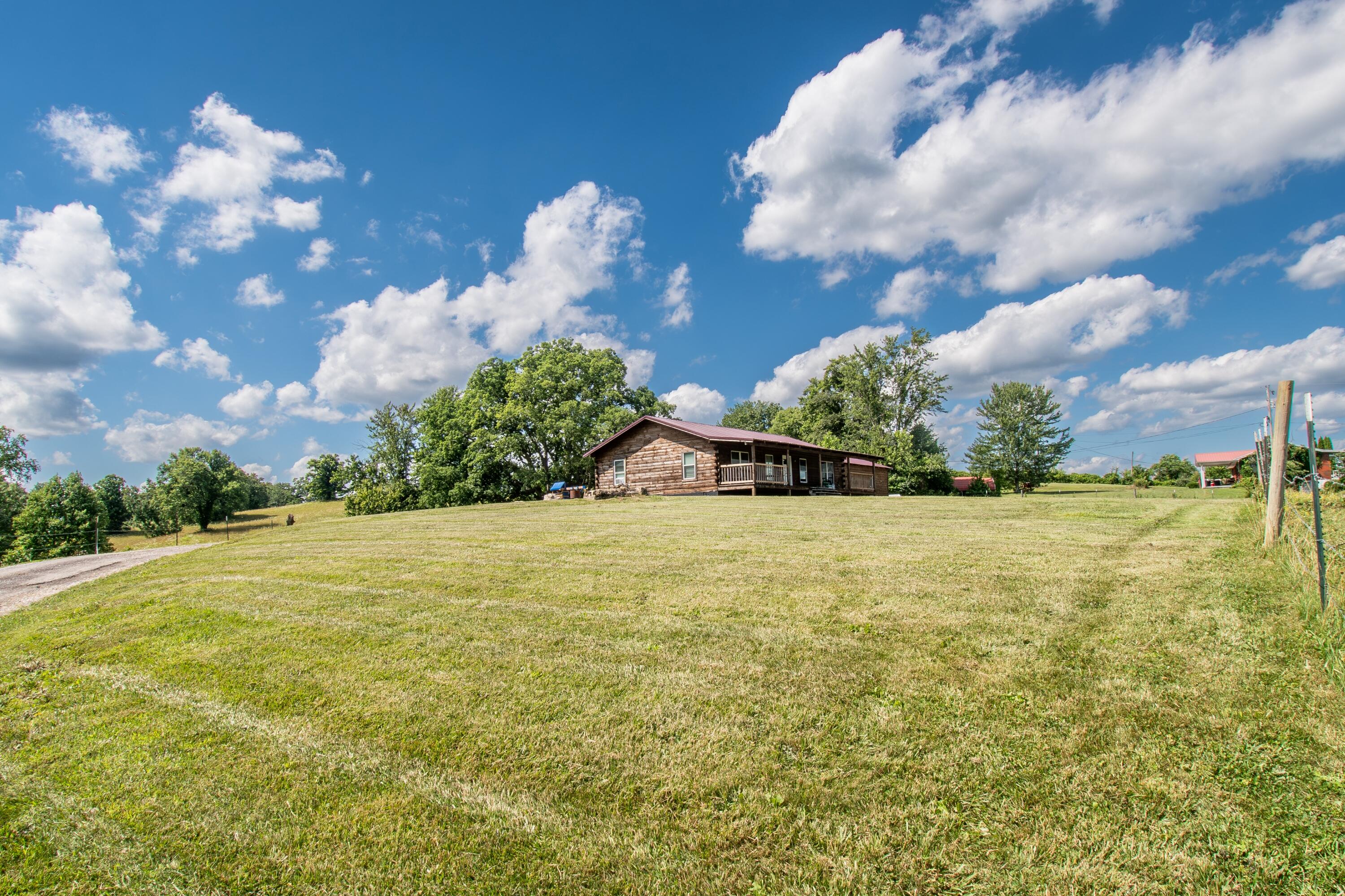 199 State Highway 746 Property Photo 3