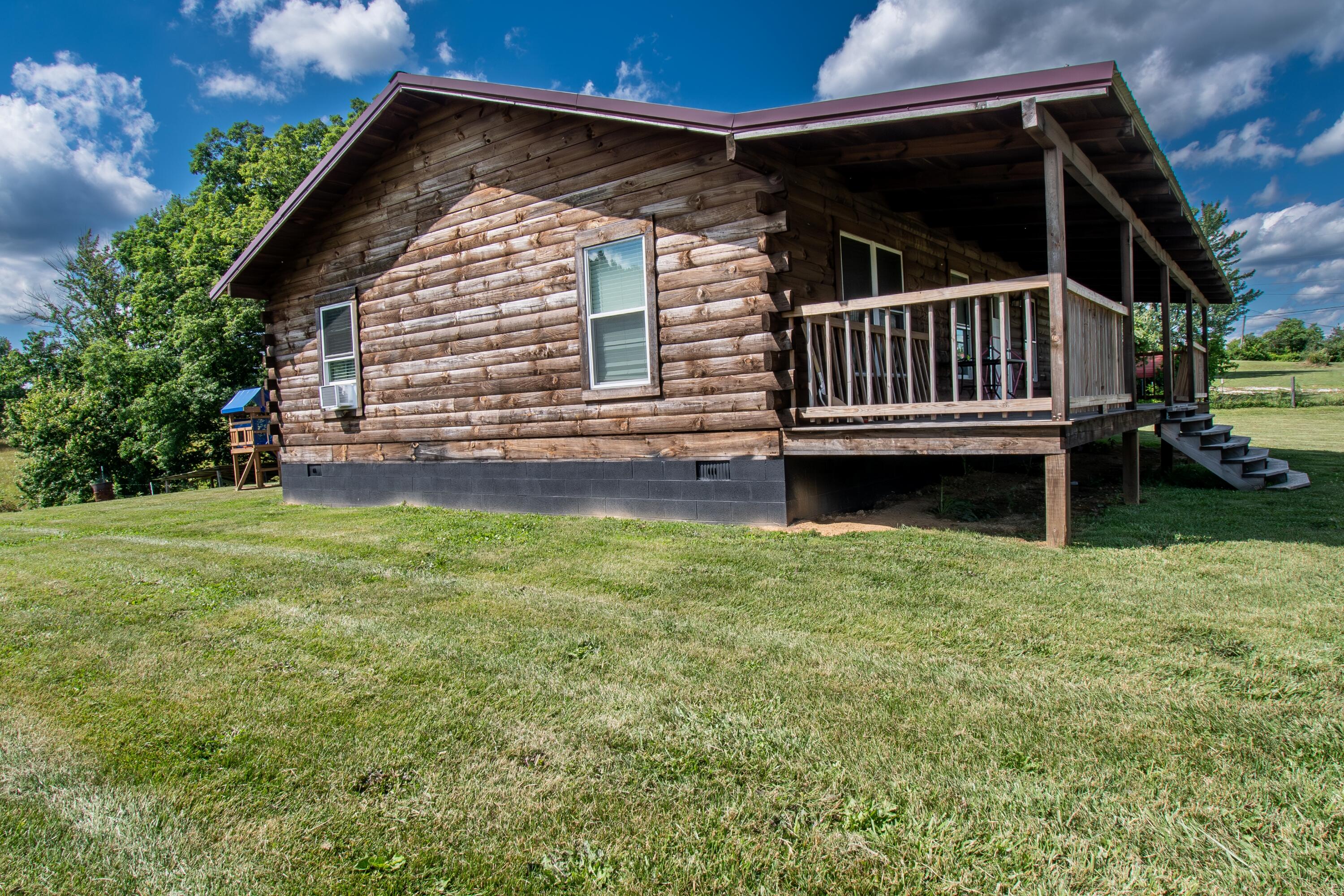 199 State Highway 746 Property Photo 4