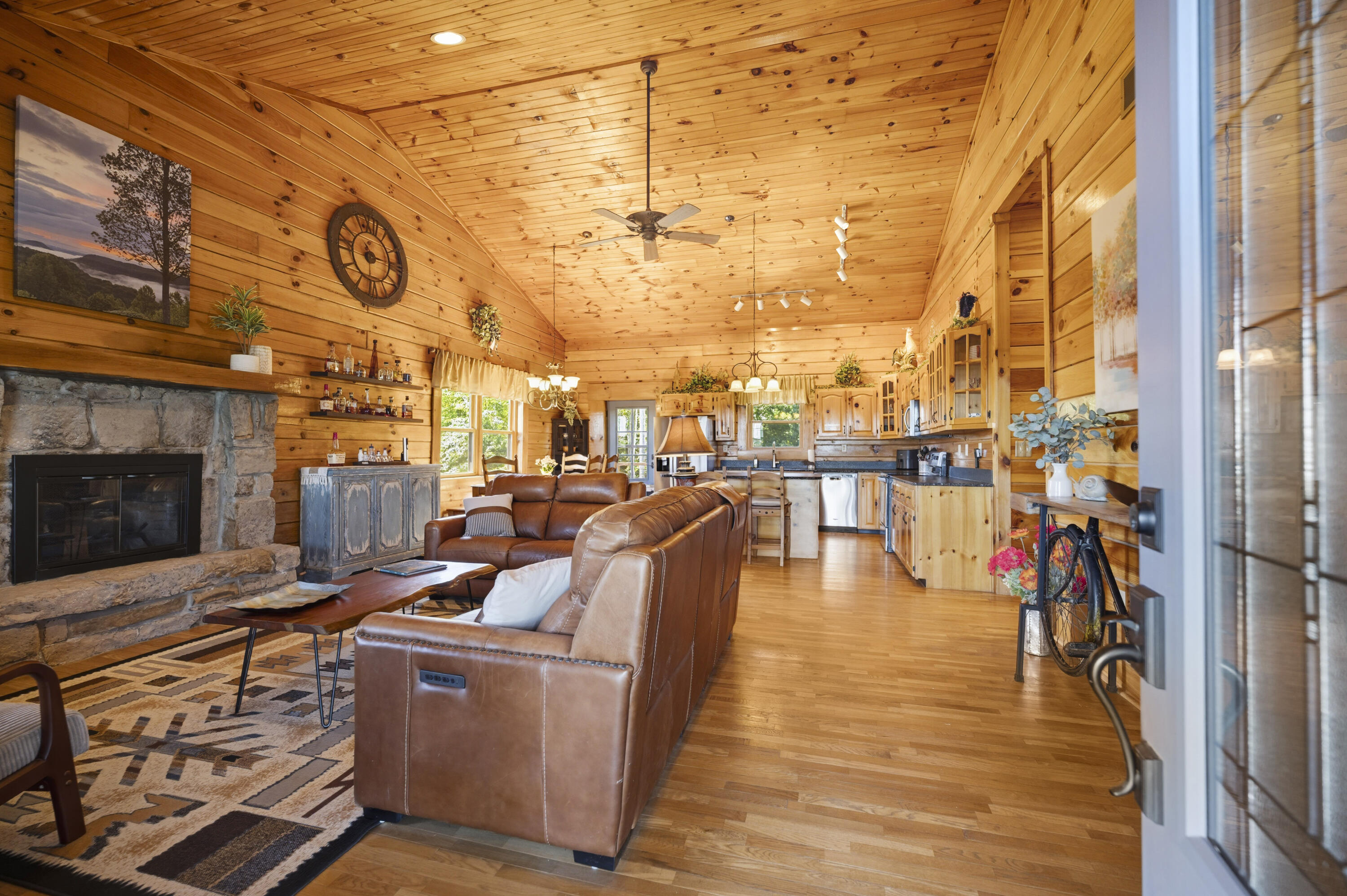 2827 Highway 3447 Property Photo 8