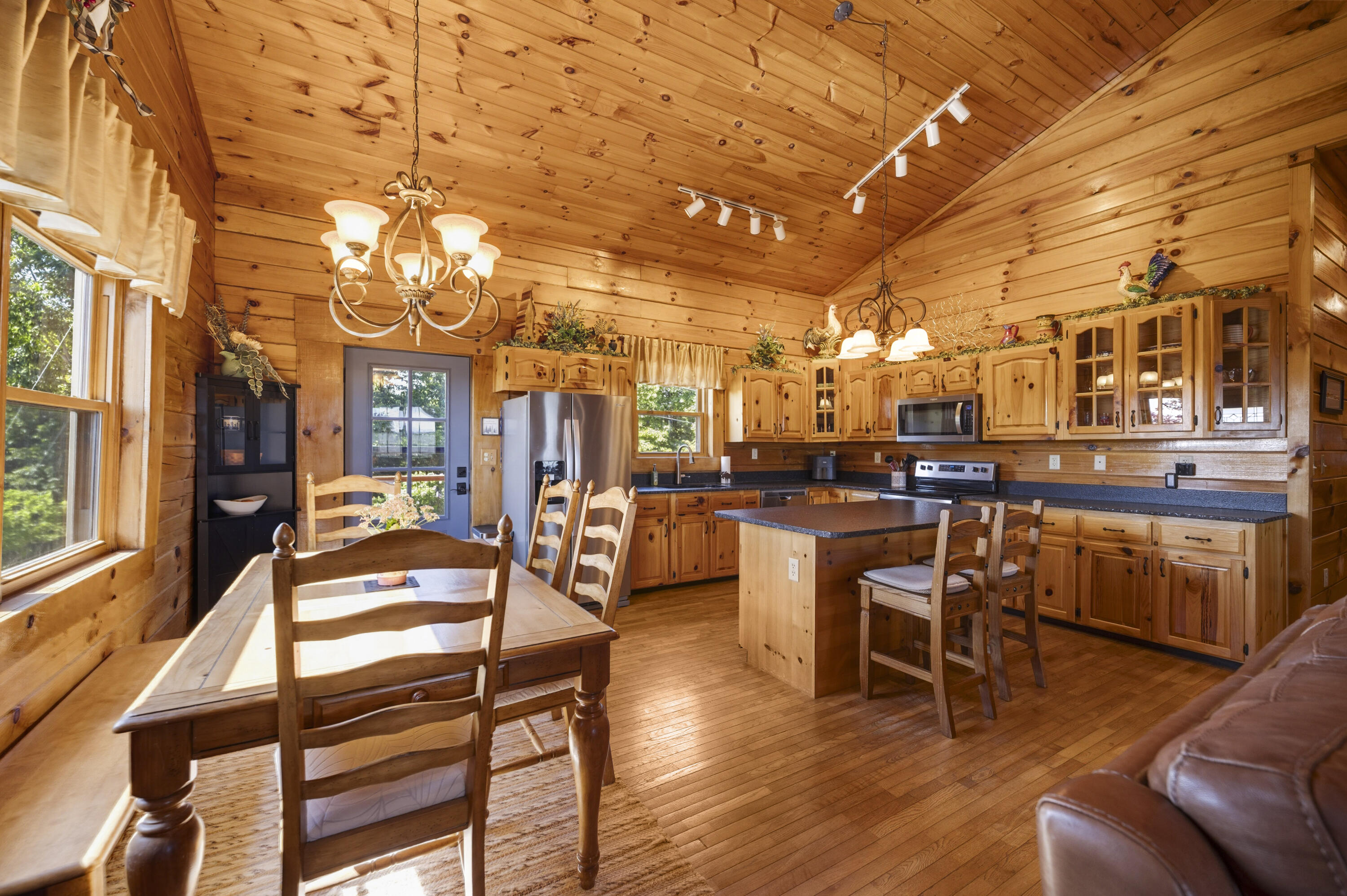 2827 Highway 3447 Property Photo 14