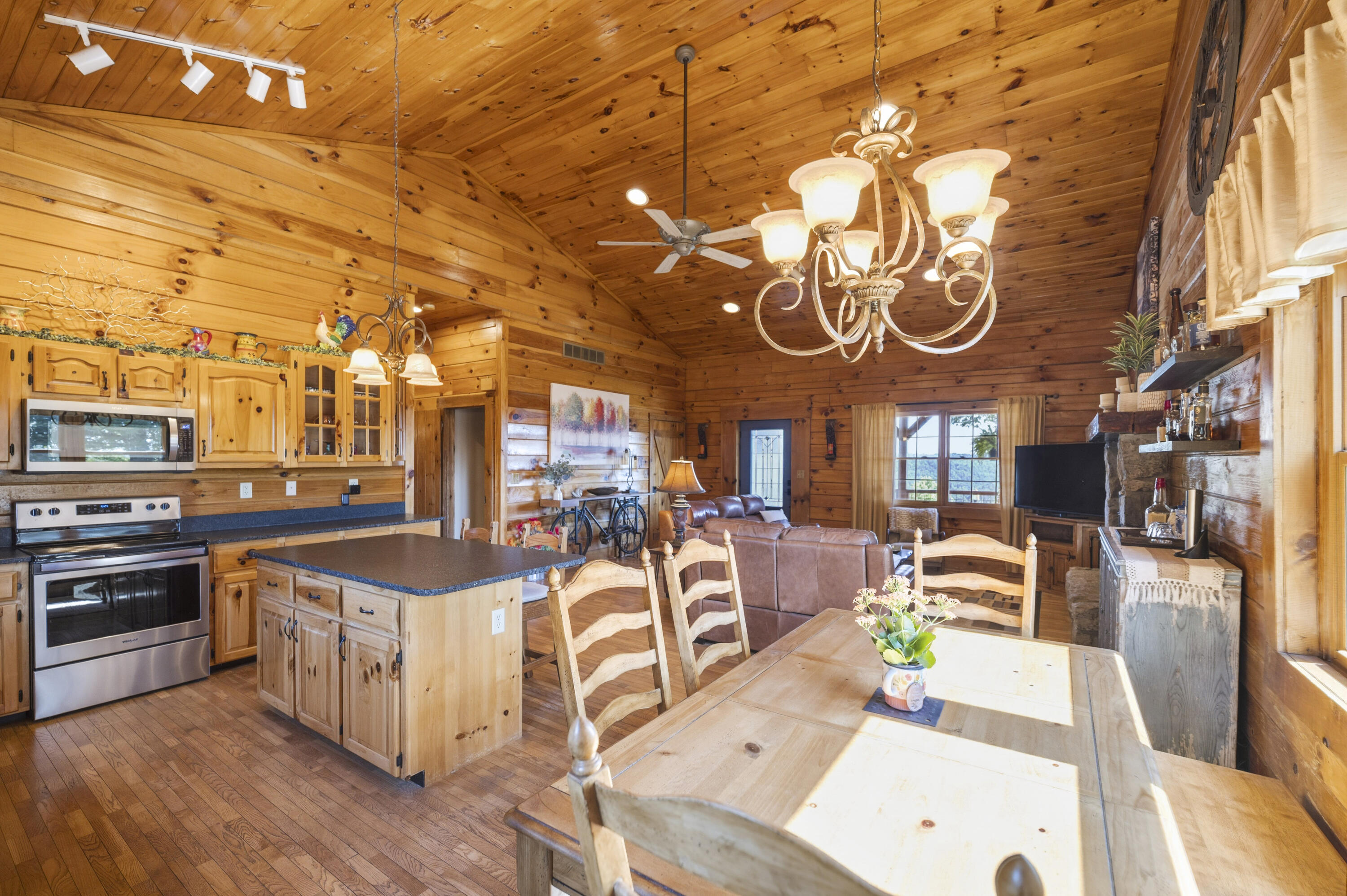 2827 Highway 3447 Property Photo 17