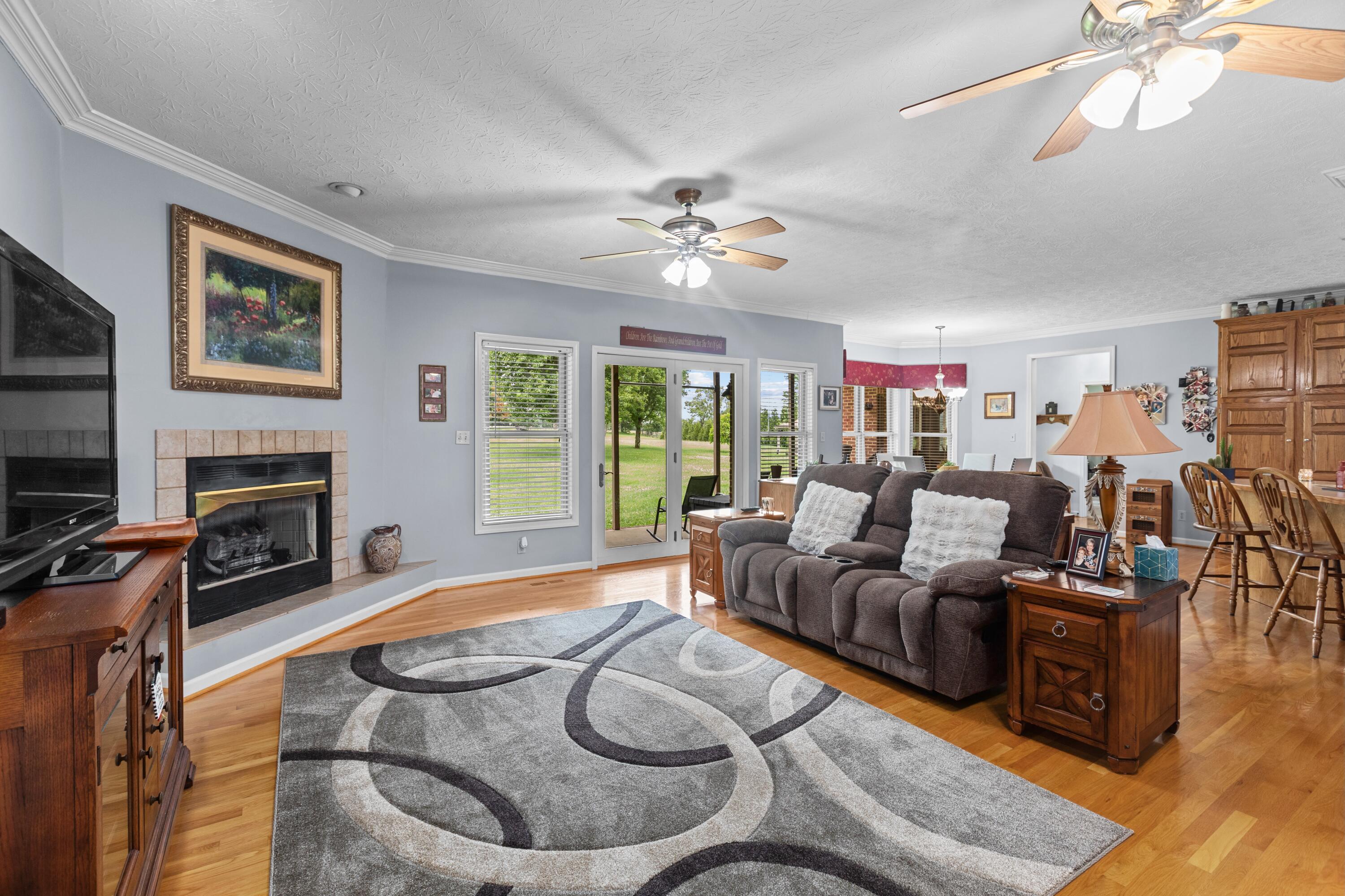 876 Sebree Road Property Photo 3