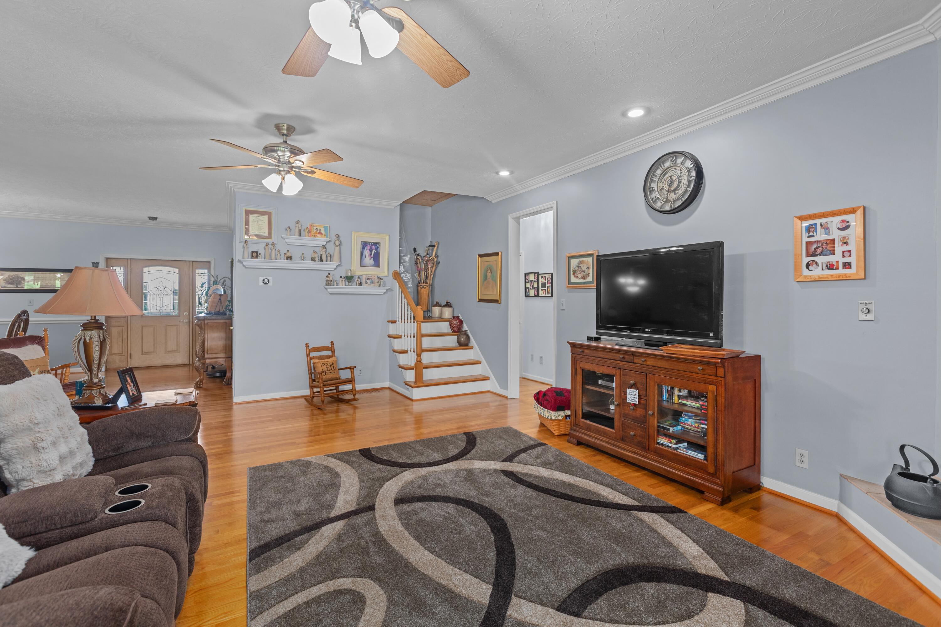 876 Sebree Road Property Photo 6