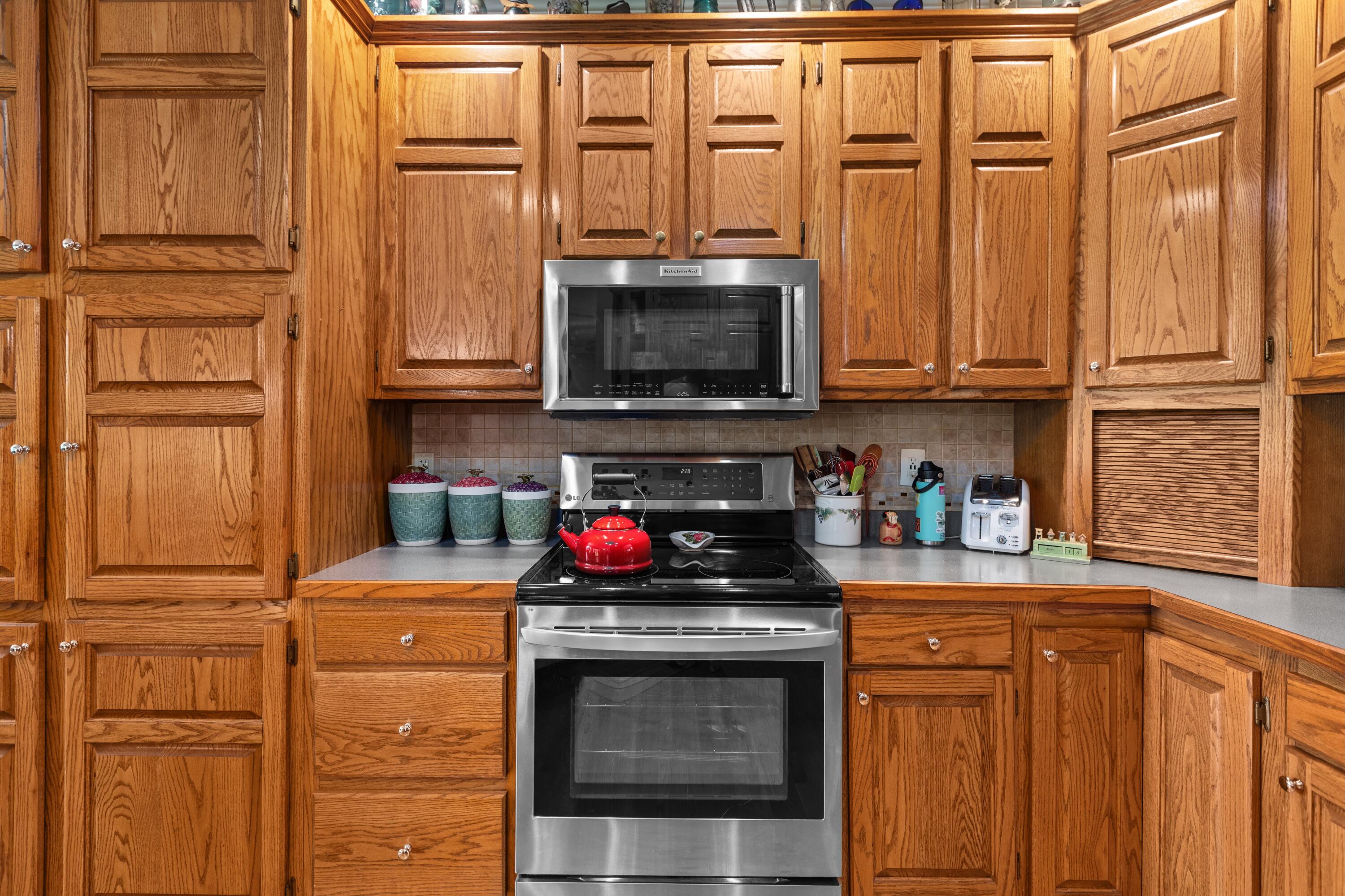 876 Sebree Road Property Photo 12
