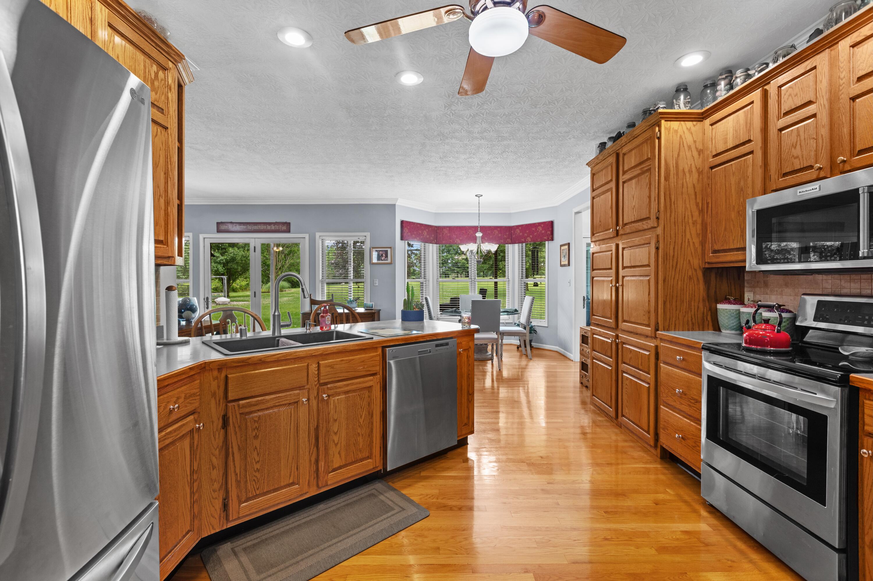 876 Sebree Road Property Photo 14