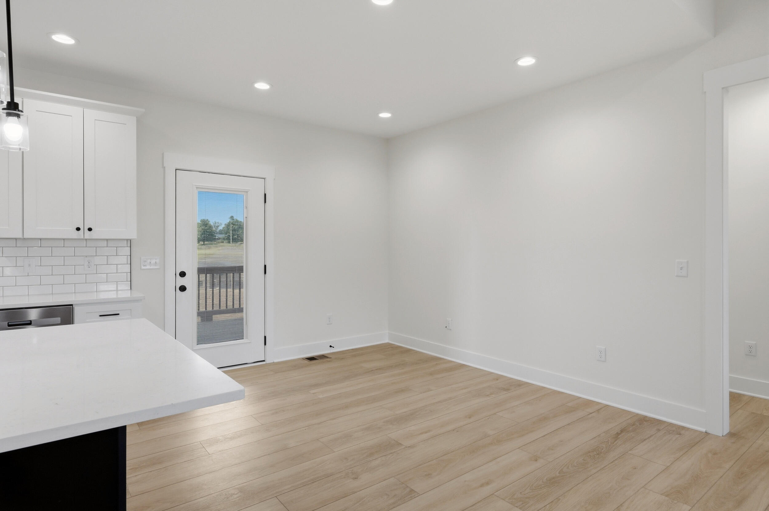 104 Cabela Drive Property Photo 17