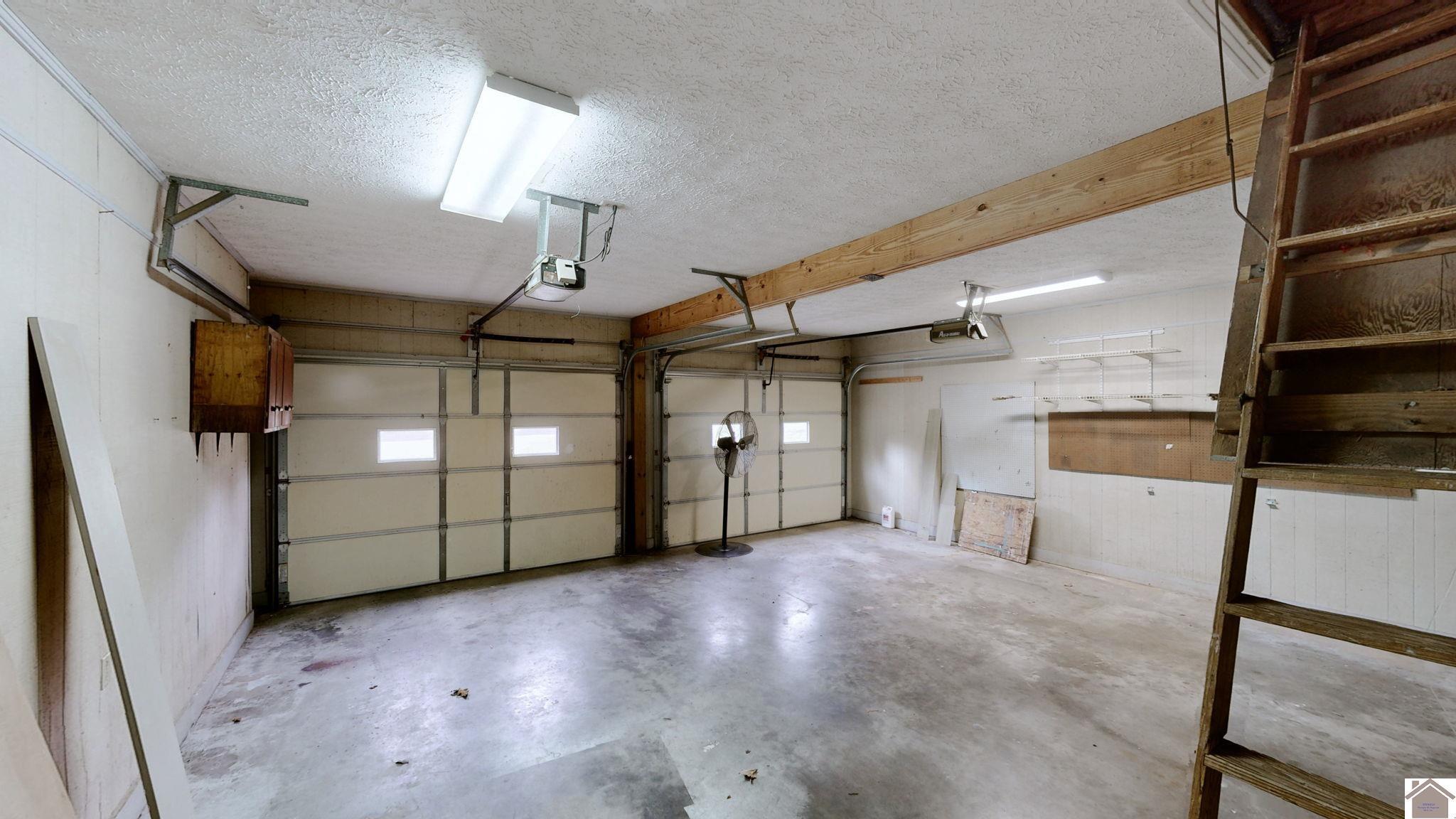 1551 Oxford Drive Property Photo 33