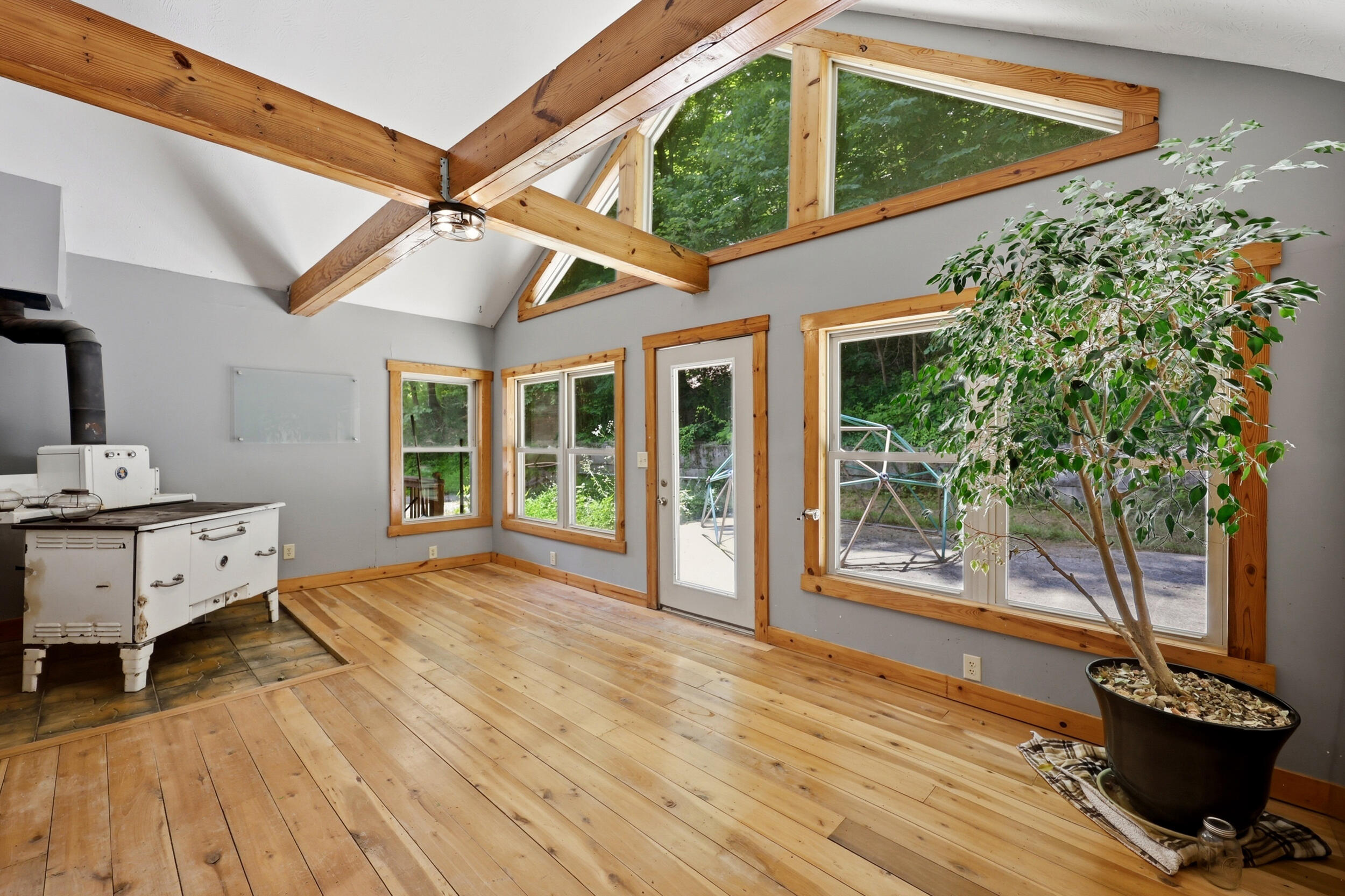 1840 Pleasant Valley Road Property Photo 15