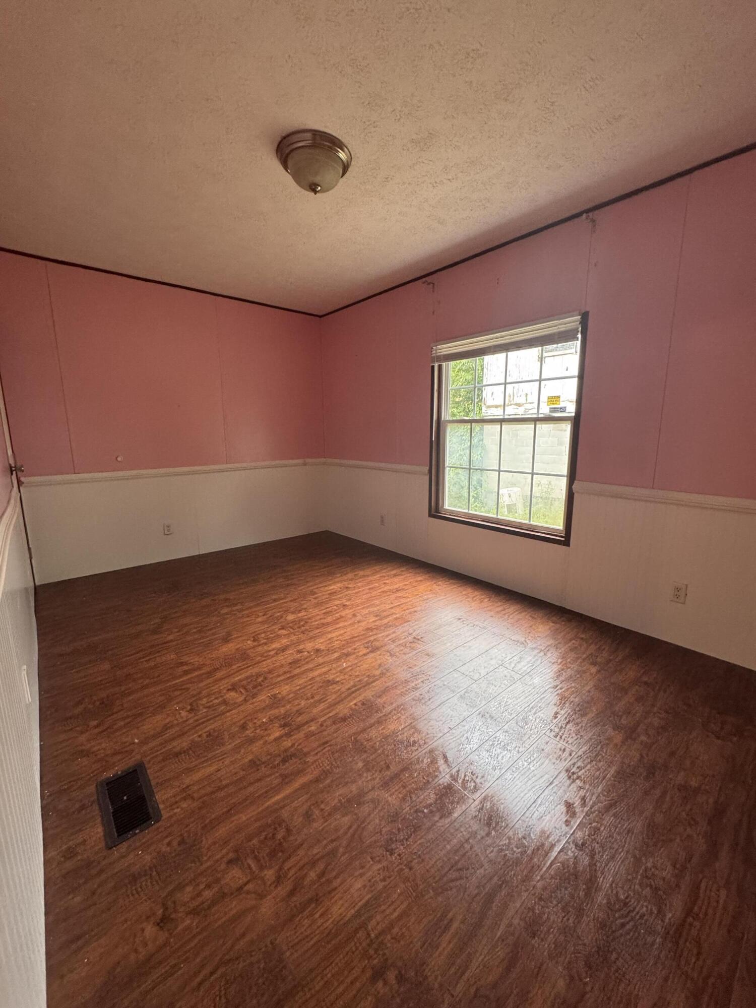 4801 Kentucky 550 Property Photo 8