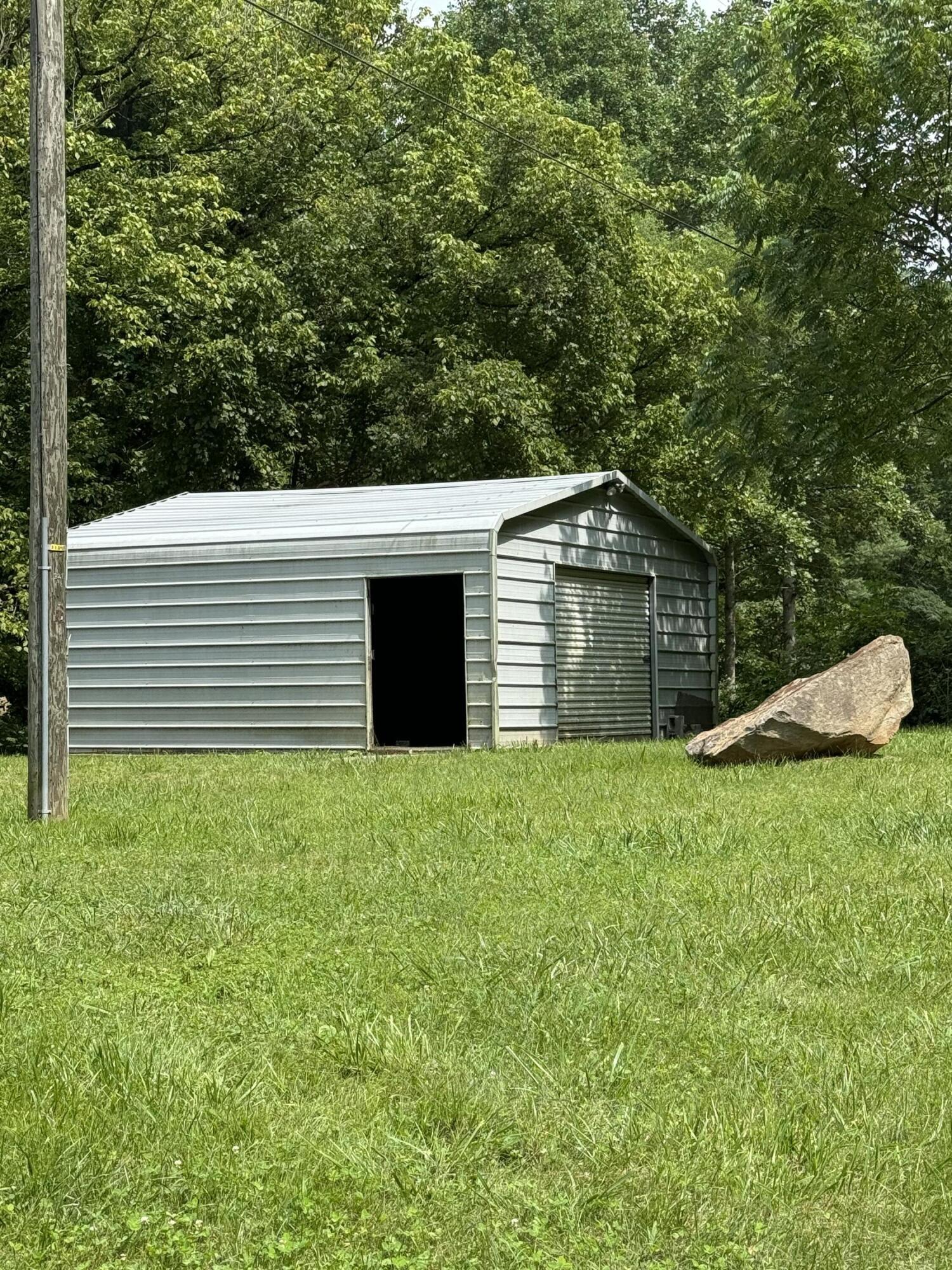 635 Salisbury Branch Road Property Photo 3
