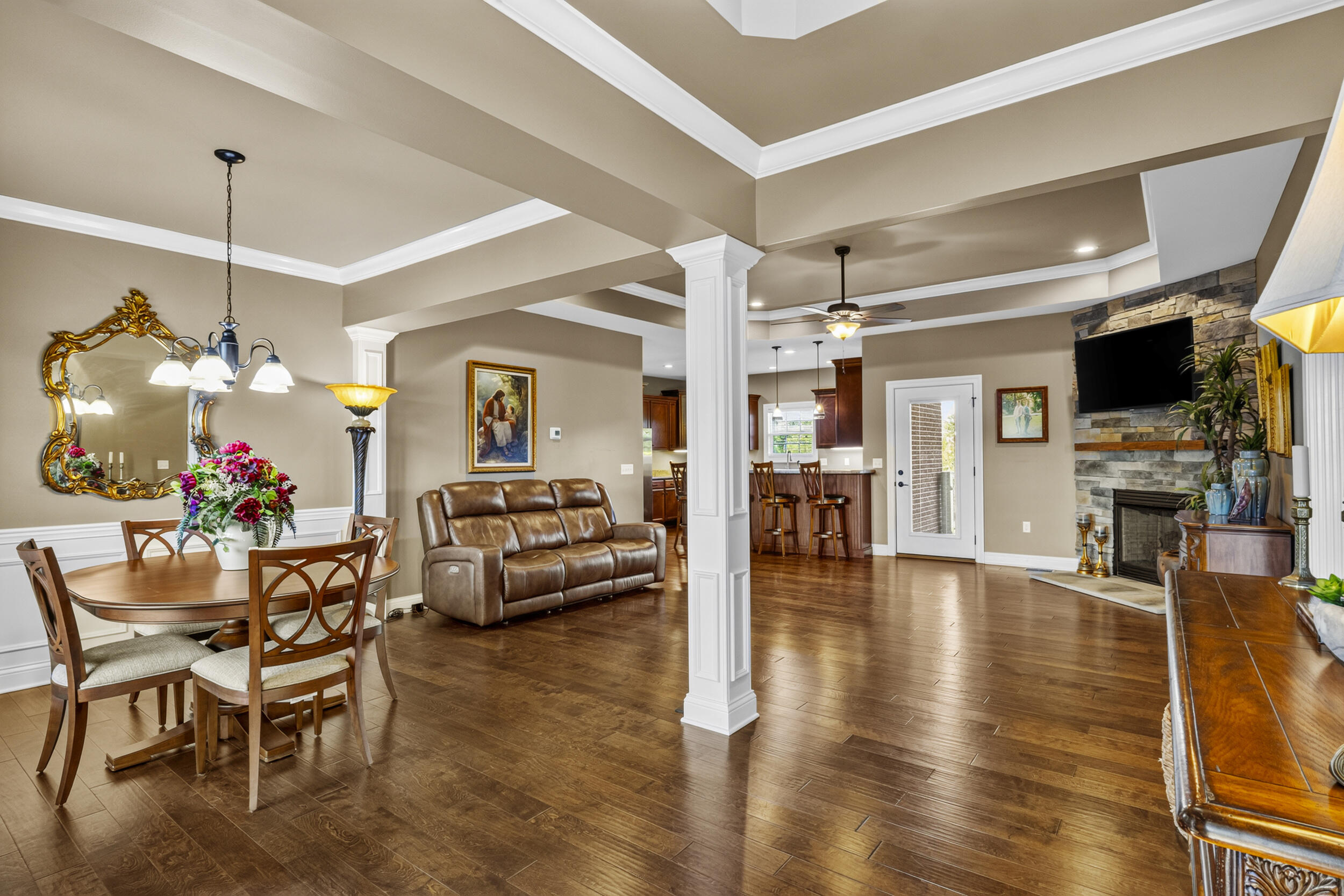 157 Tuscany Way Property Photo 8