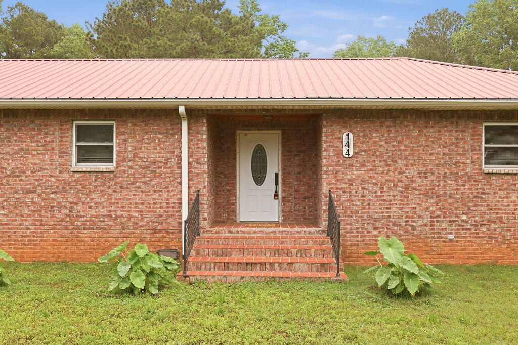 144 Hesley Drive Property Photo 5