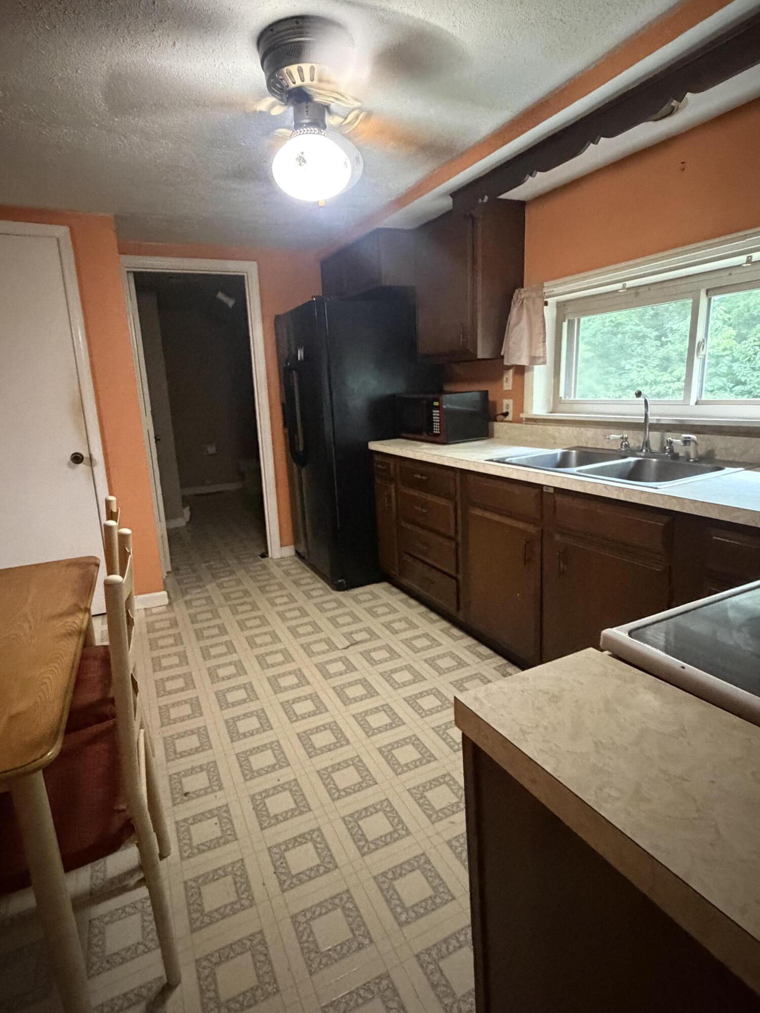 230 Barnes Road Property Photo 15