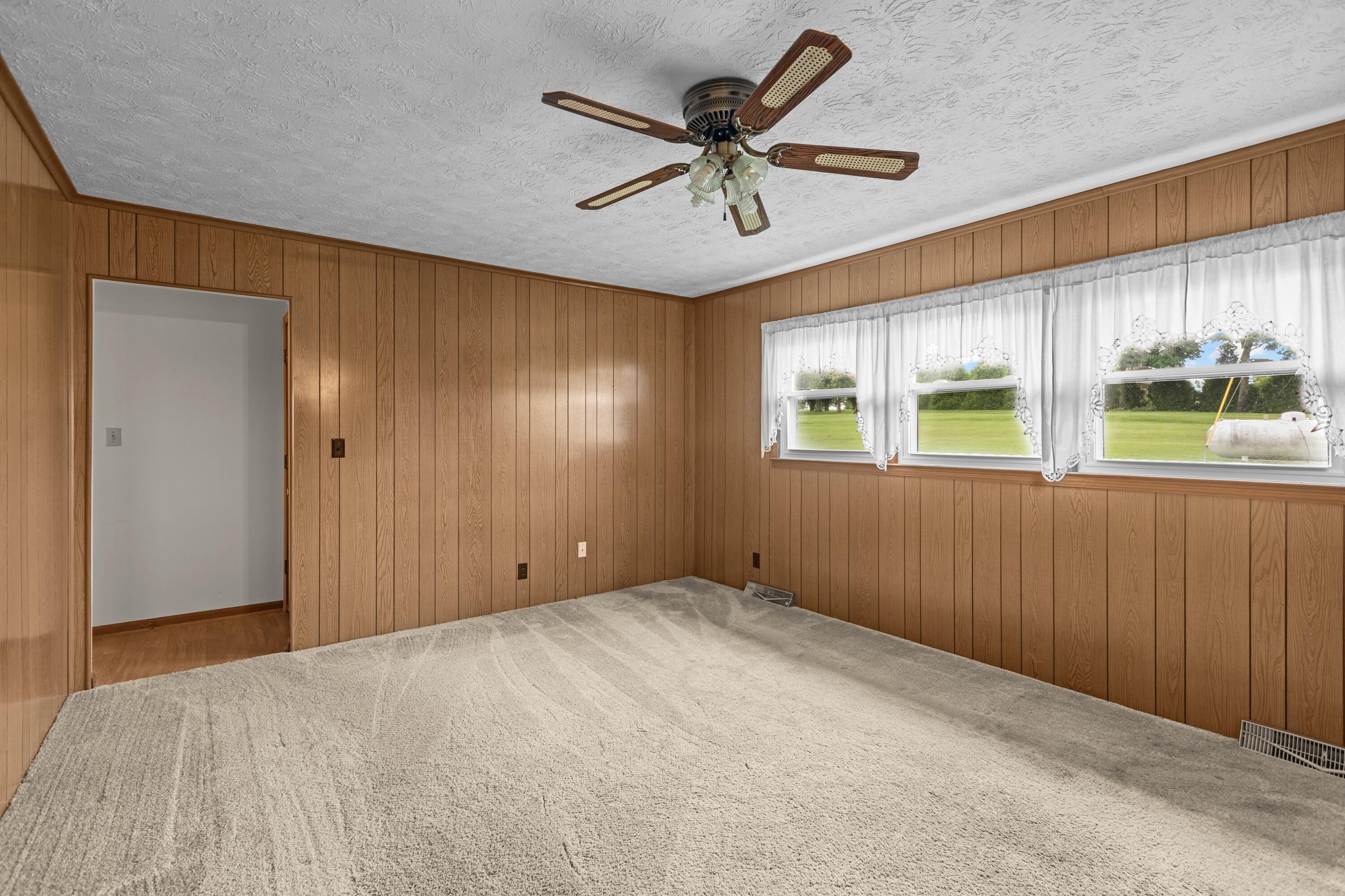 1055 Graves Road Property Photo 13
