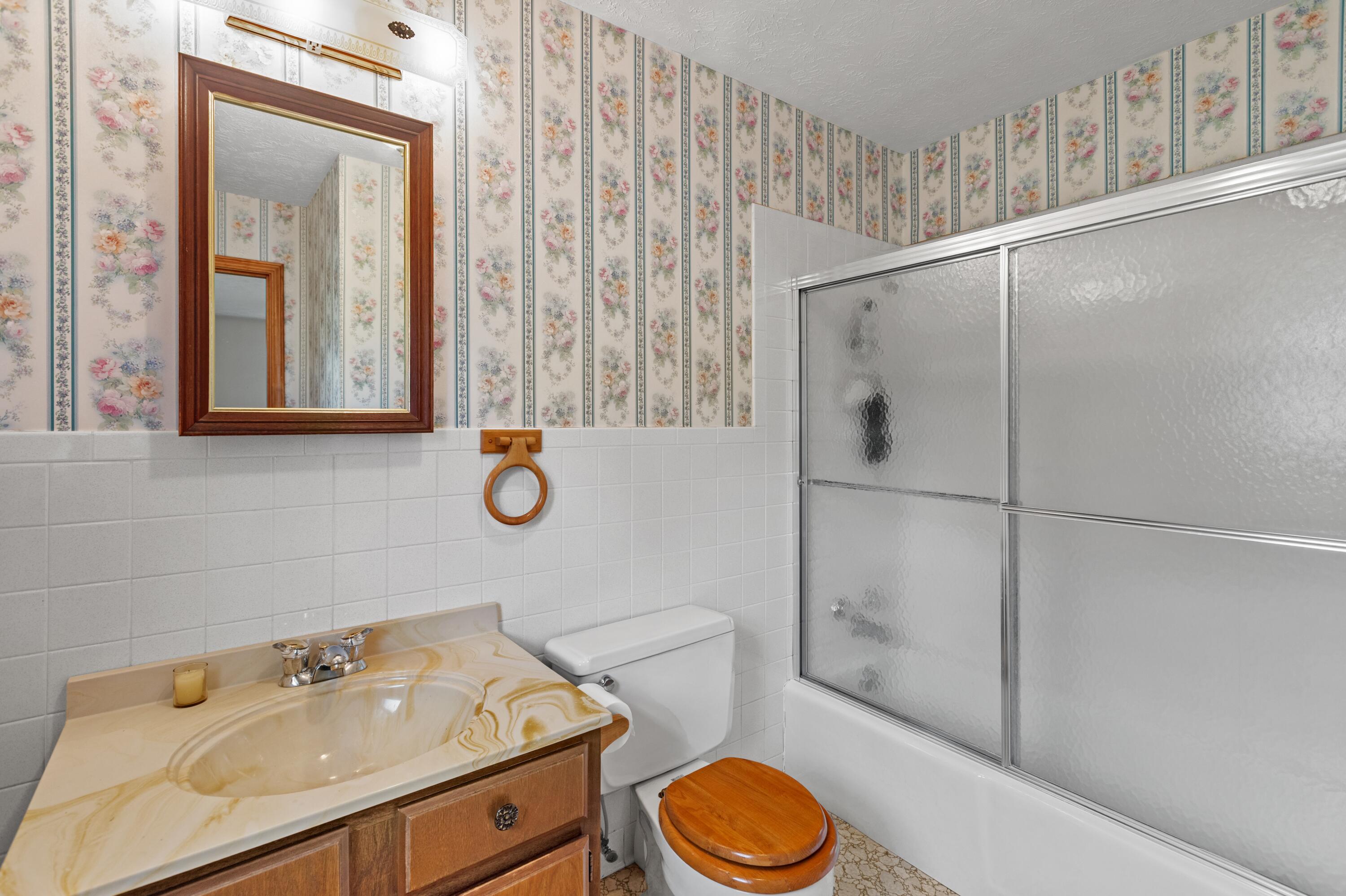 1055 Graves Road Property Photo 16