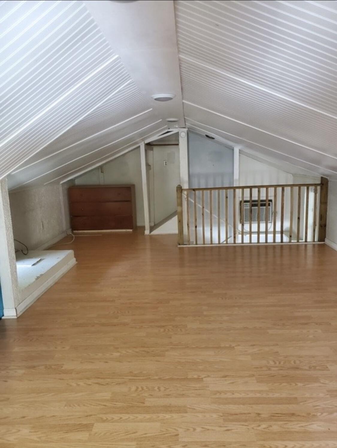 1043 Crescent Avenue Property Photo 18