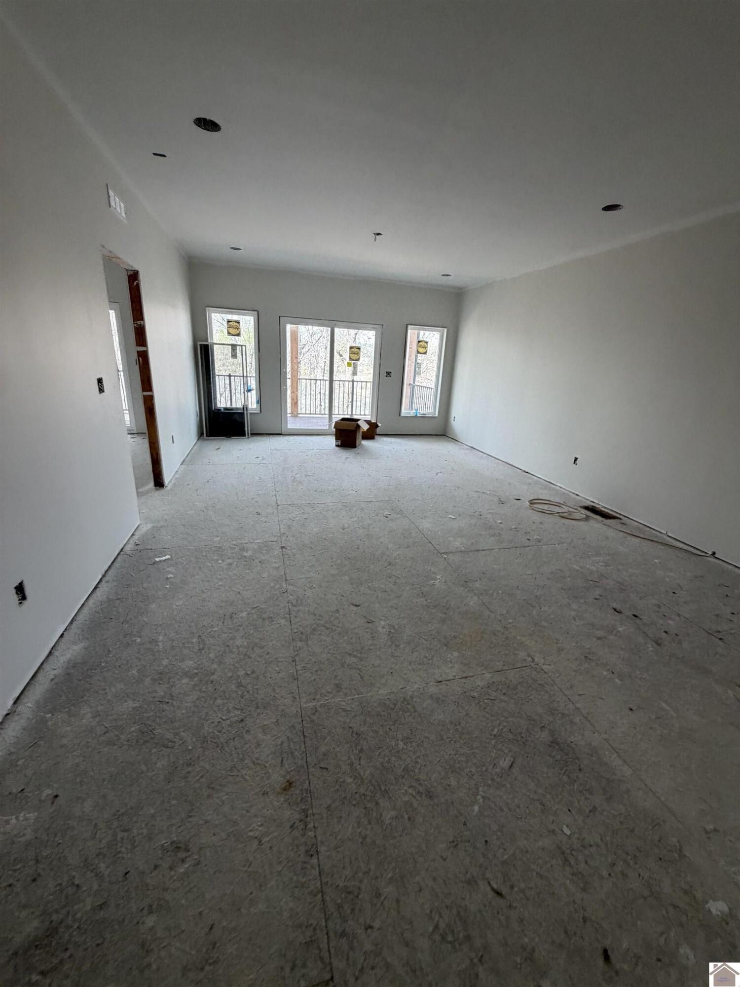 1140 Eagle Rest Drive Property Photo 4