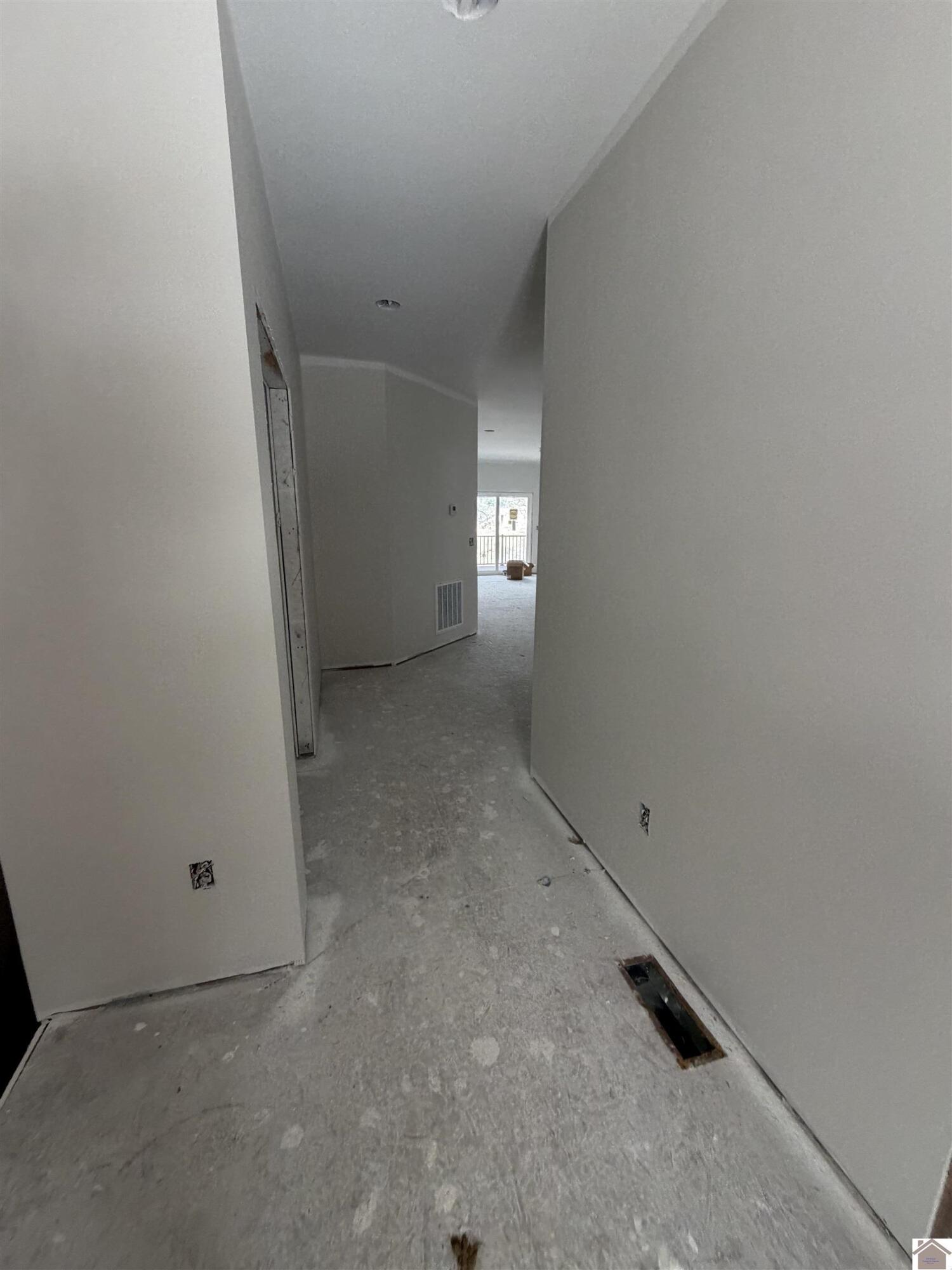 1140 Eagle Rest Drive Property Photo 7
