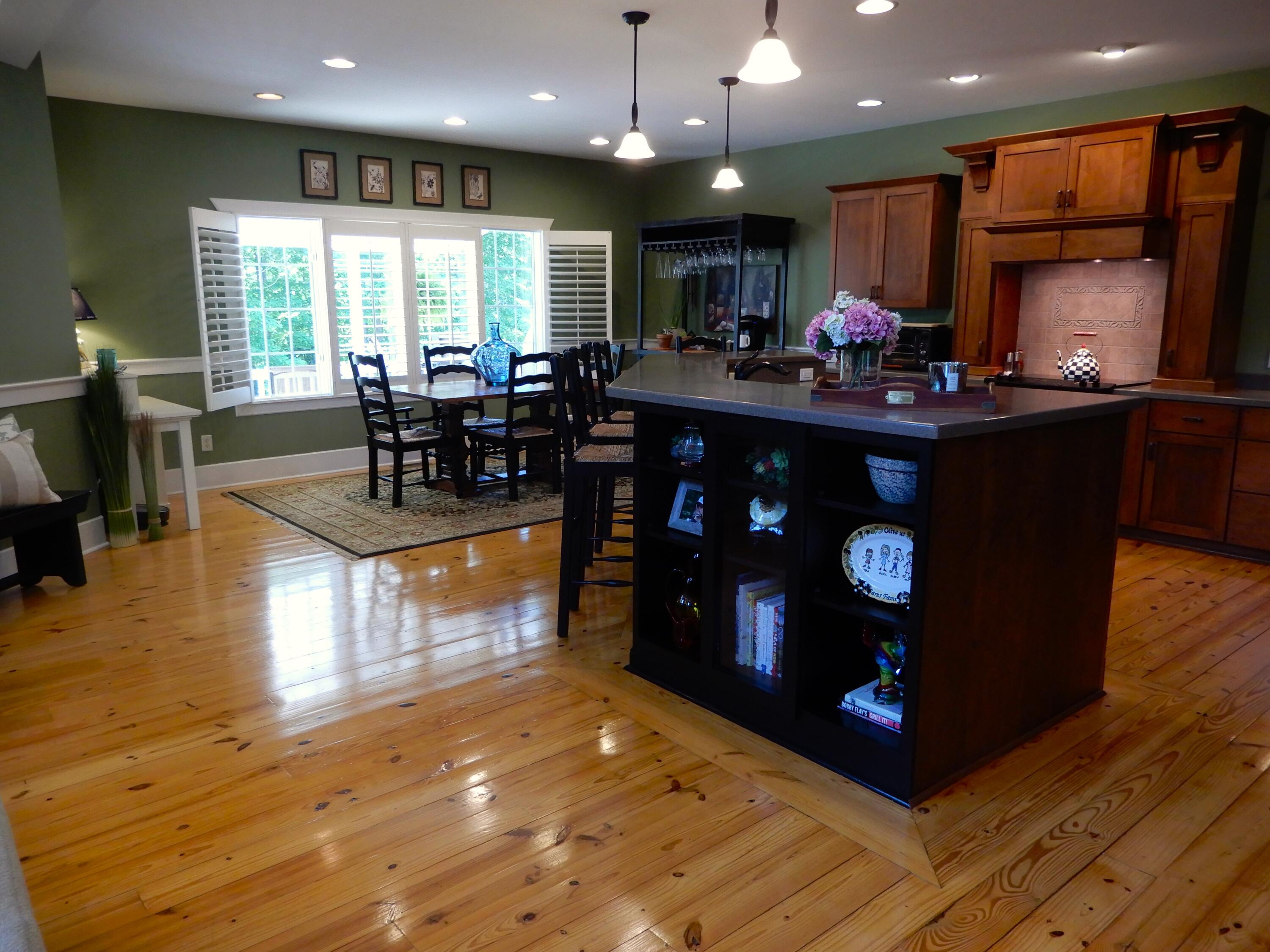 738 Marina Village Drive Property Photo 26