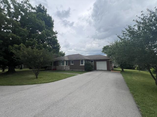 418 Richmond Road Property Photo 2