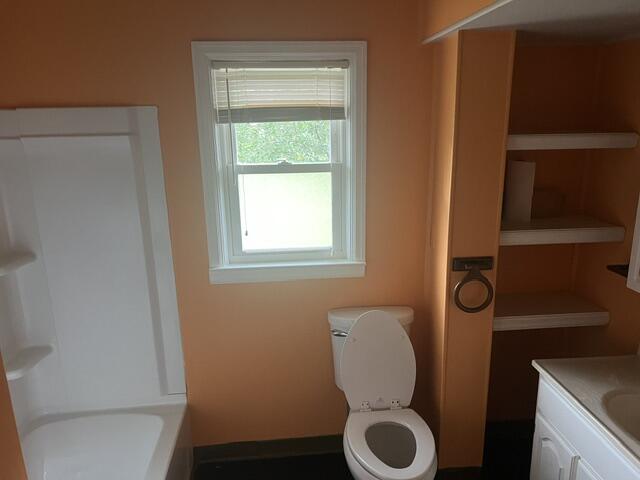 418 Richmond Road Property Photo 10