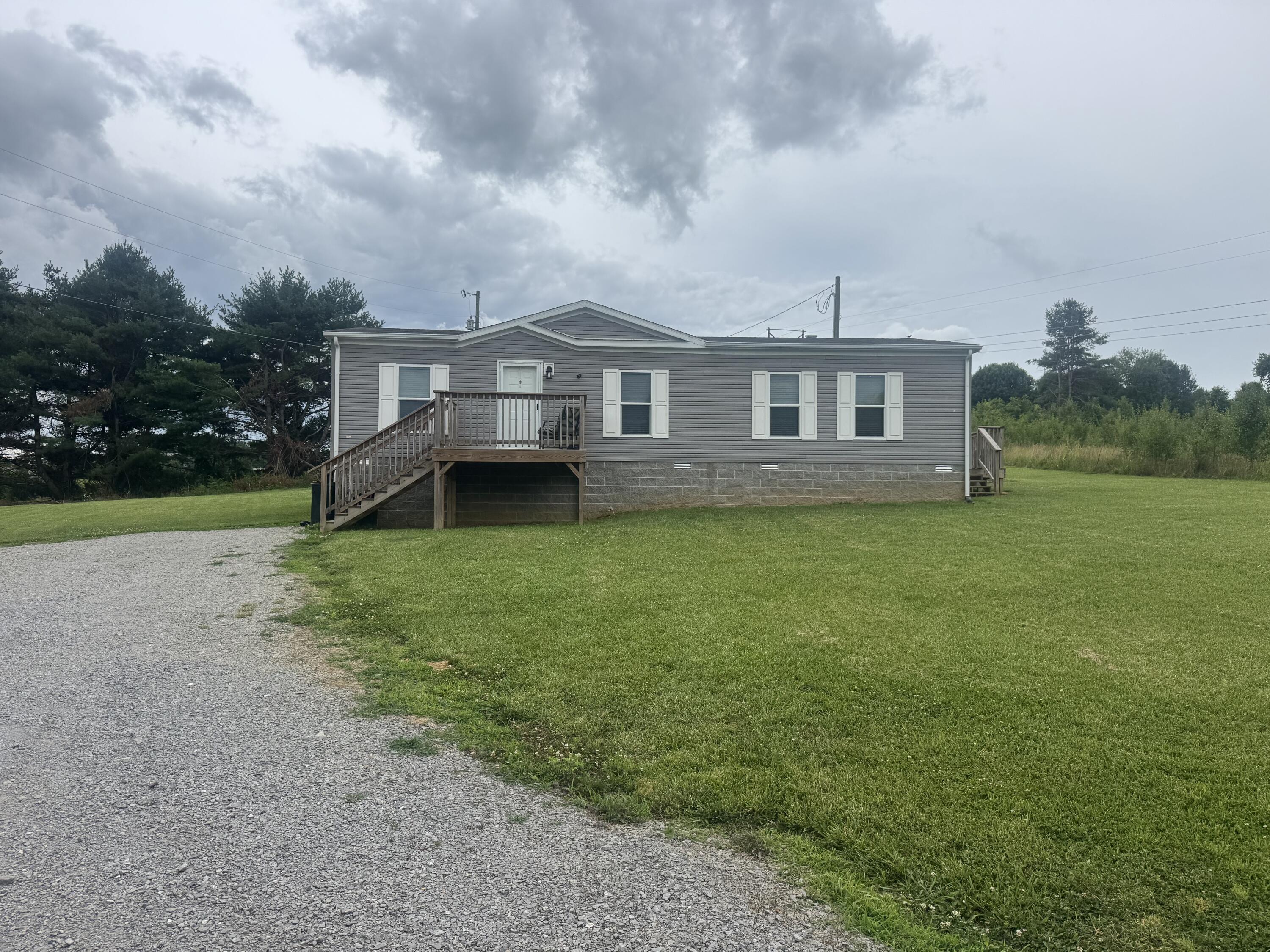 105 Linkview Road Property Photo 1