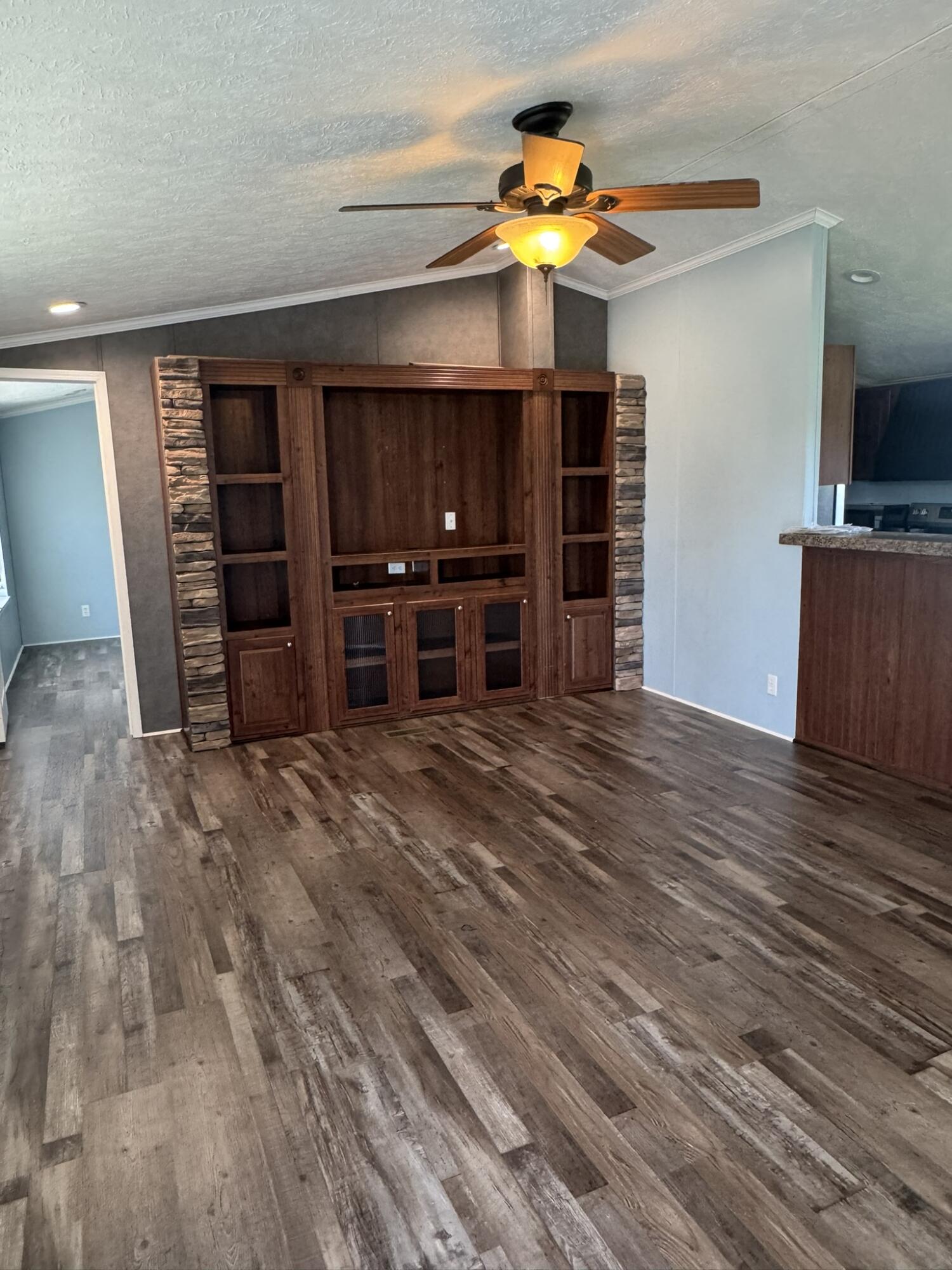 2106 Ky-379 Property Photo 6