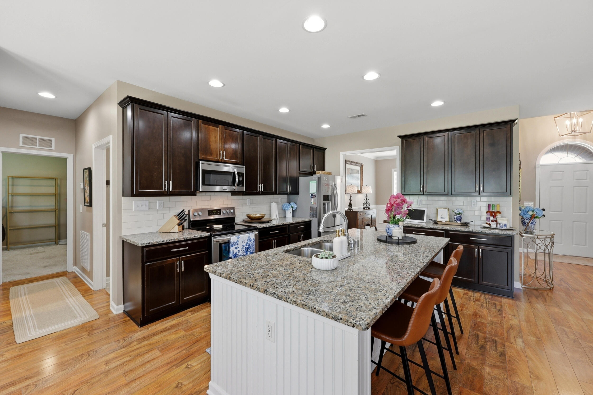 4337 Ridgewater Drive Property Photo 4