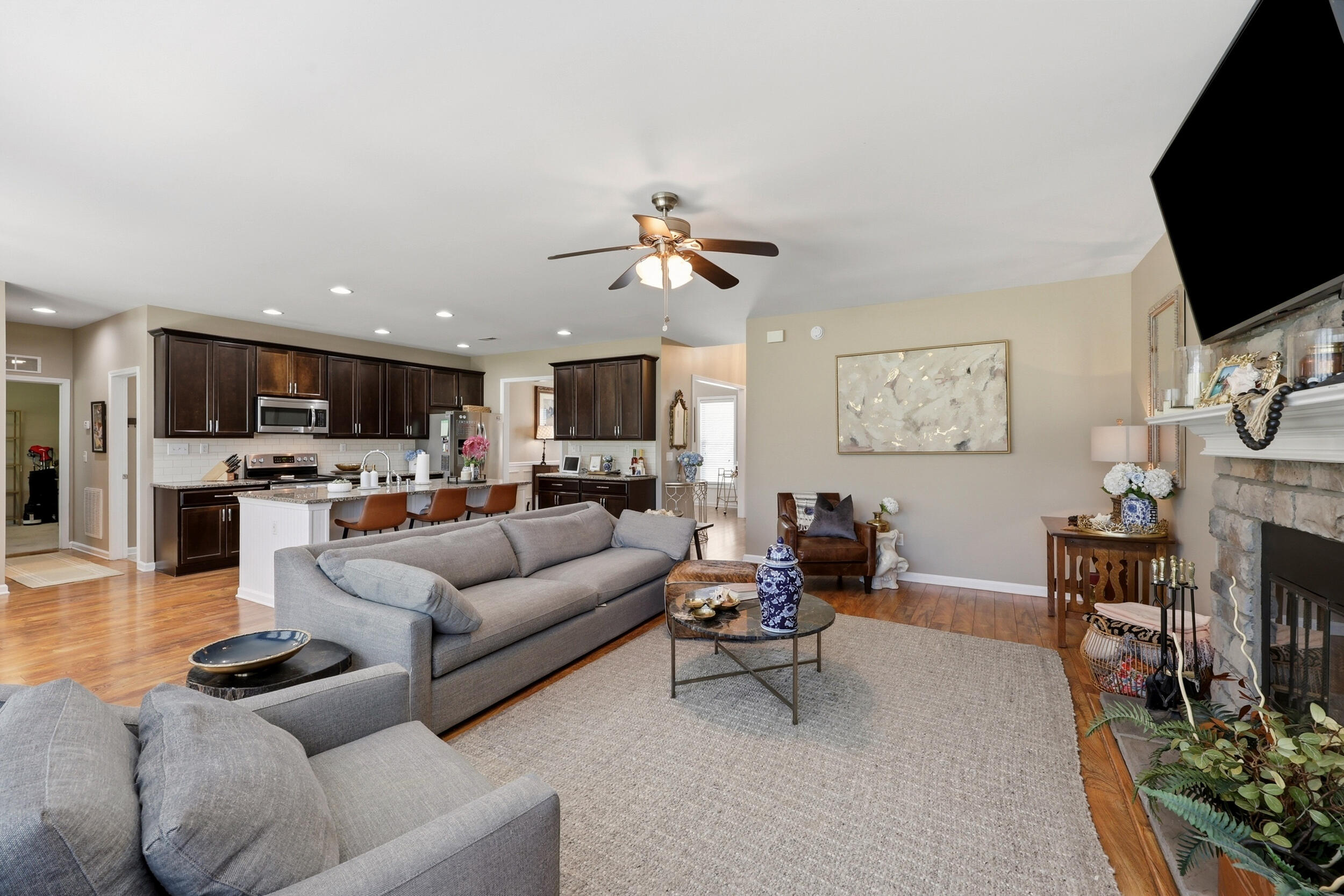 4337 Ridgewater Drive Property Photo 8