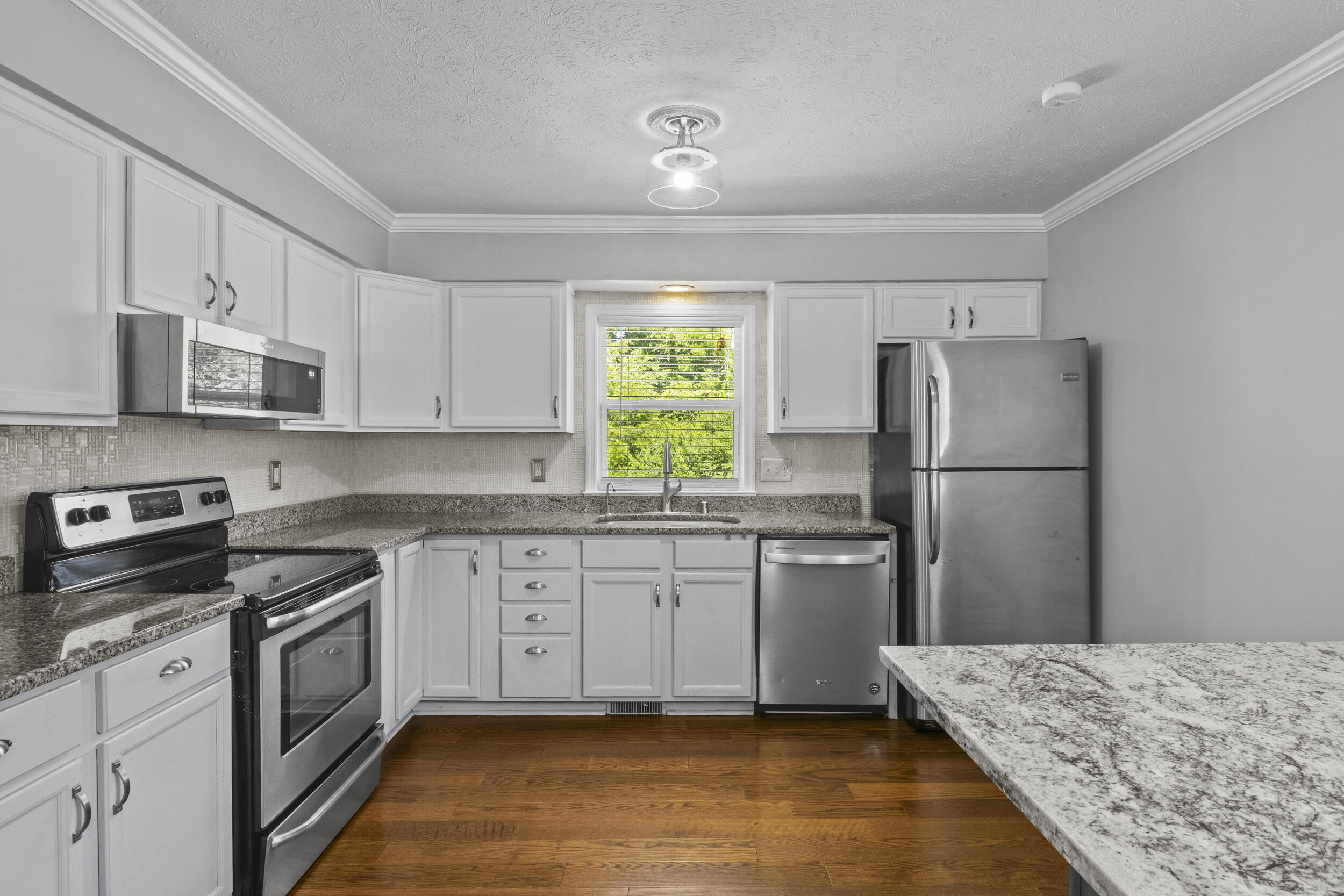 3483 Lansdowne Drive Property Photo 13
