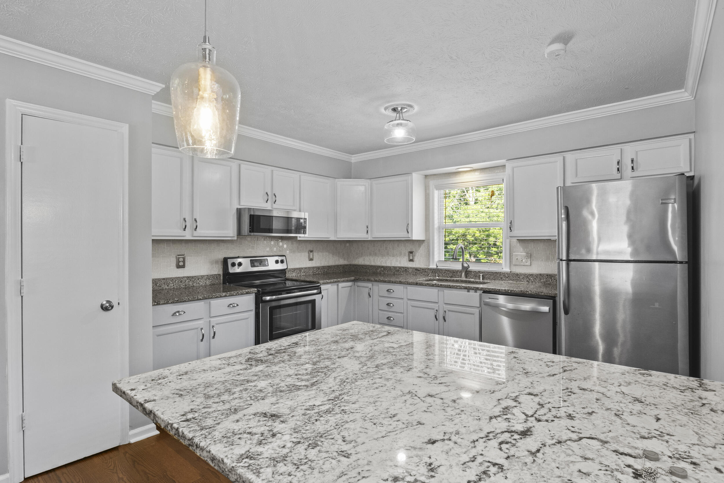 3483 Lansdowne Drive Property Photo 14