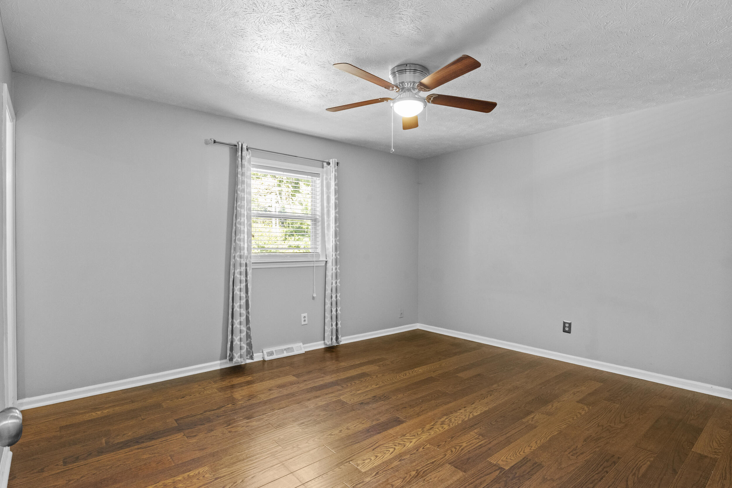 3483 Lansdowne Drive Property Photo 18